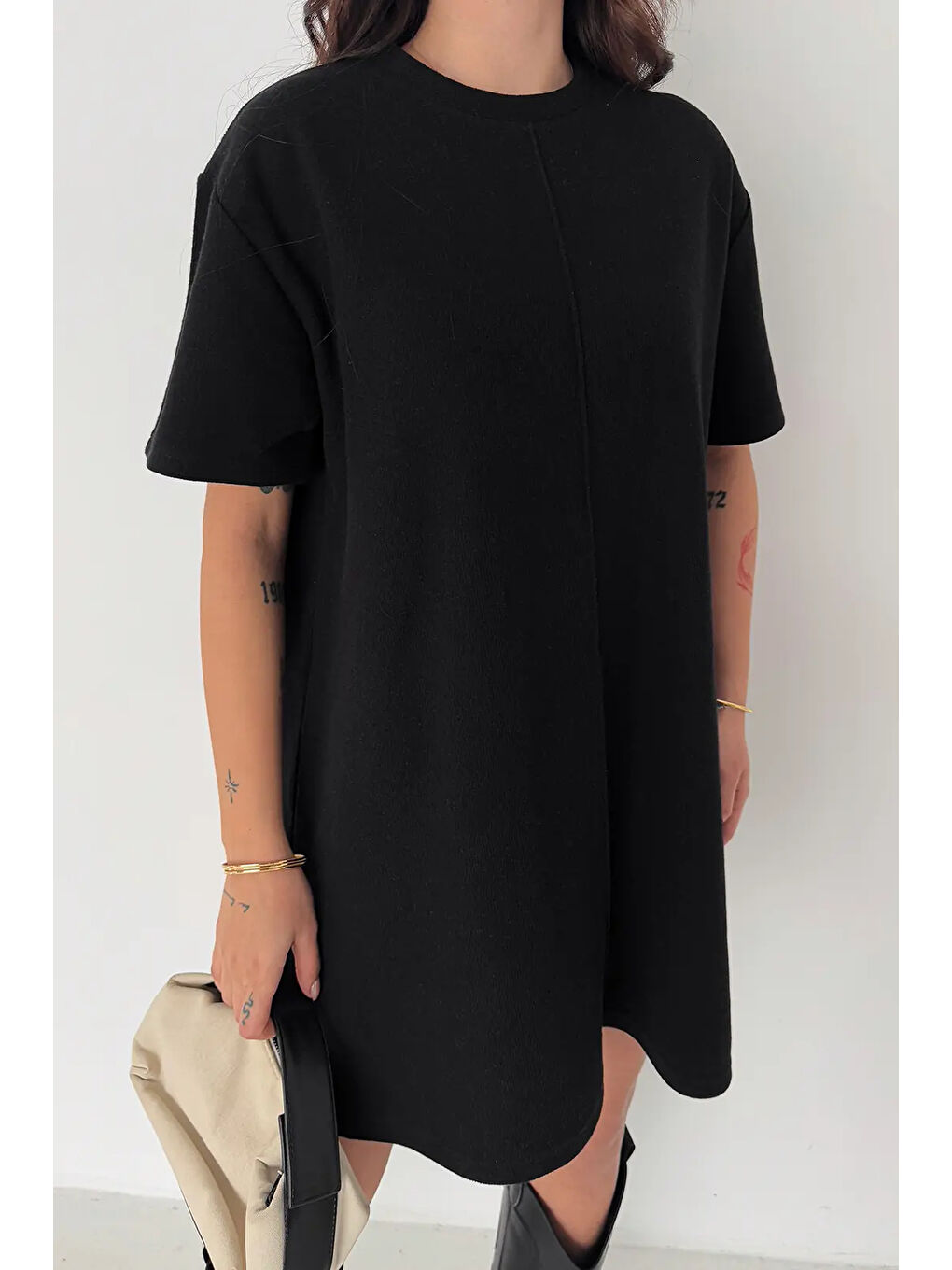Kadın Rahat Kesim Soft Kısa Elbise Siyah-1