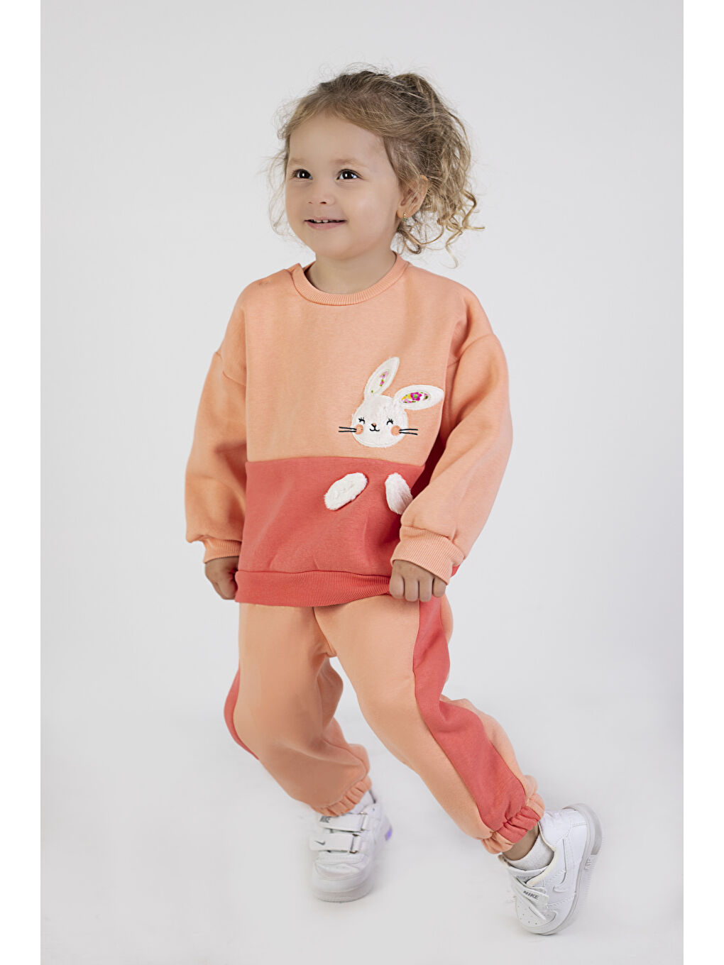 Pembe Kız Bebek&Çocuk İki İplik Kumaş Orta Kalınlıkta Nakışlı  Örme Basic Eşofman Takımı-1