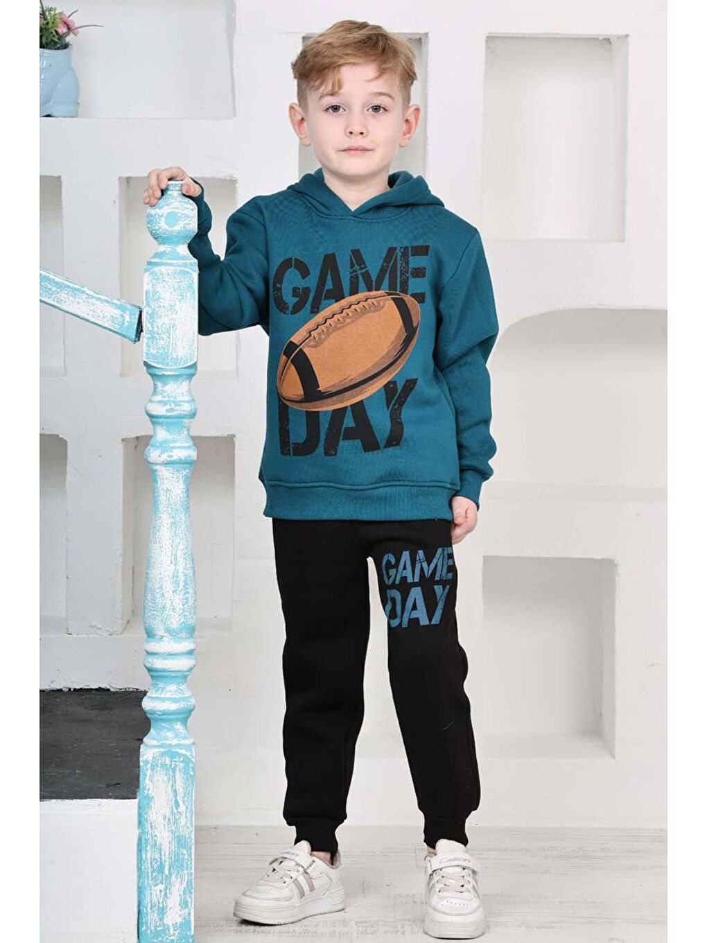 Riccotarz Erkek Çocuk Üzerinde Top ve Game Day Yazı Baskılı Sweatshirt 3 İplik Lacivert Eşofman Takım