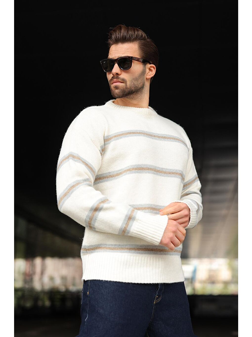Beyaz Kemik Rengi Çizgili Bisiklet Yaka Triko Erkek Kazak E7457-3
