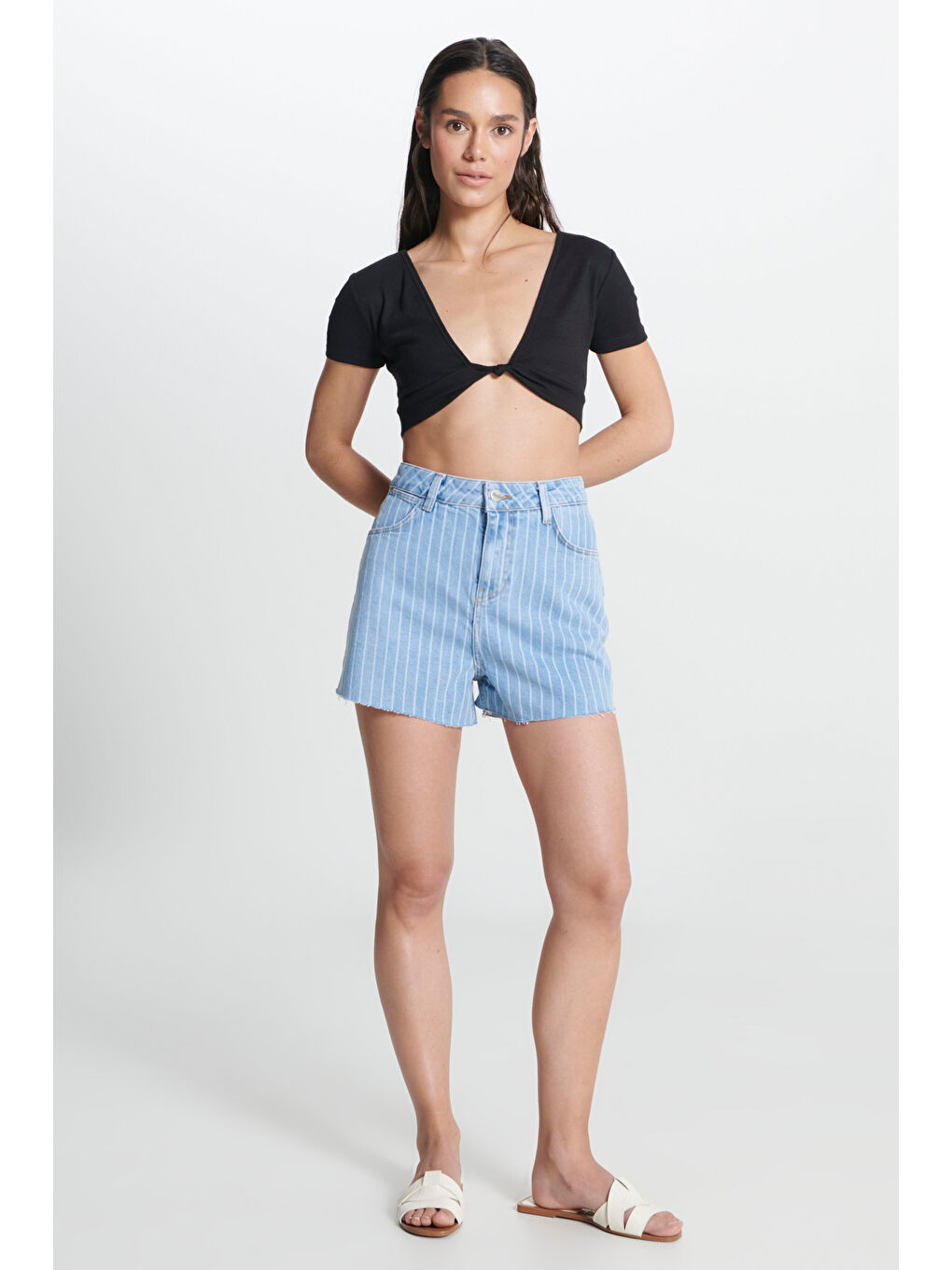 Regular Fit Normal Kesim Yüksek Bel Açık Mavi Esnek Jean Jean Şort-1