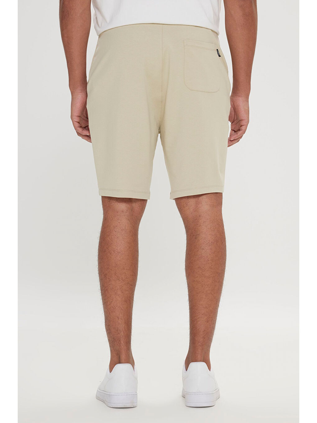 Erkek Bej Standart Fit Normal Kesim Pamuklu Cepli Rahat Örme Şort-4