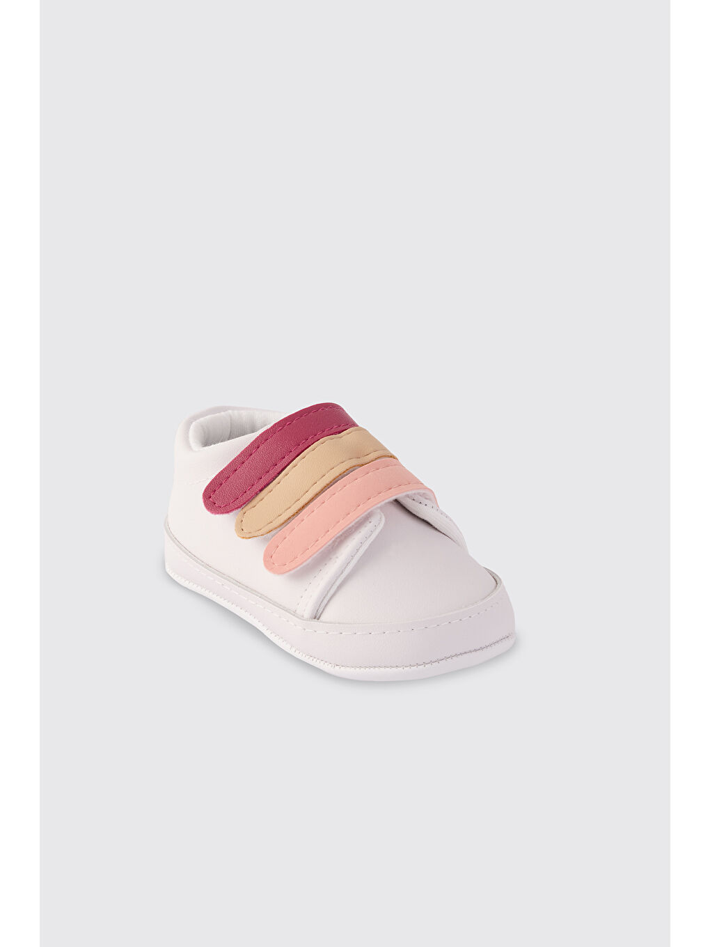 Yenidoğan Cırt Cırt Detaylı Beyaz Patik-1