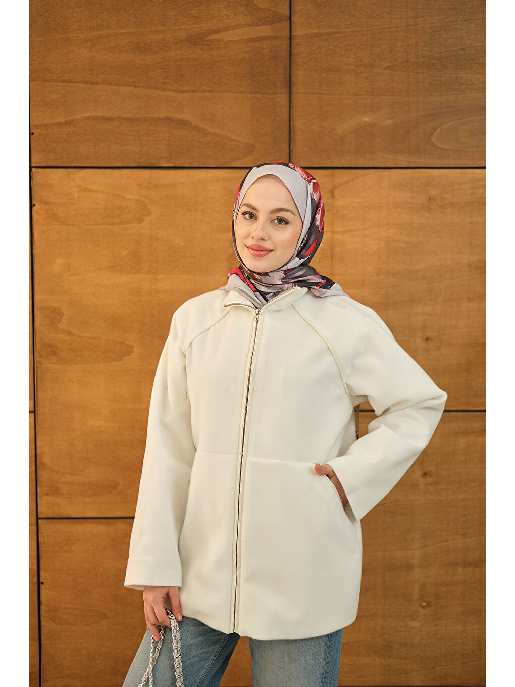 Kadın Gizli Fermuar Detay Deri Şeritli Ceket Beyaz-2