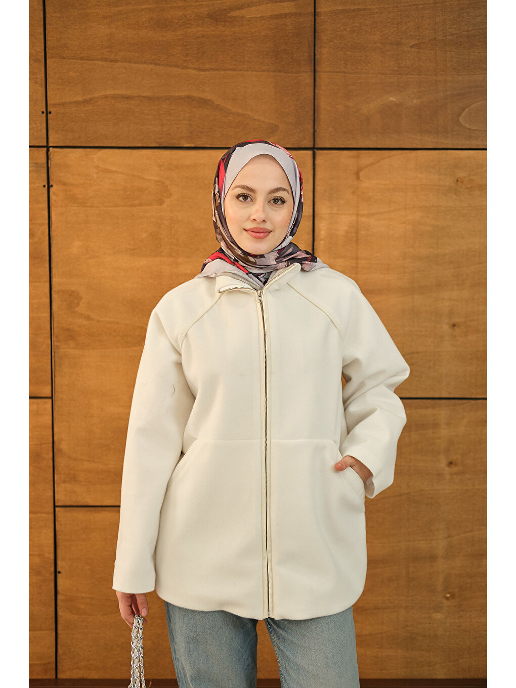 Kadın Gizli Fermuar Detay Deri Şeritli Ceket Beyaz-3