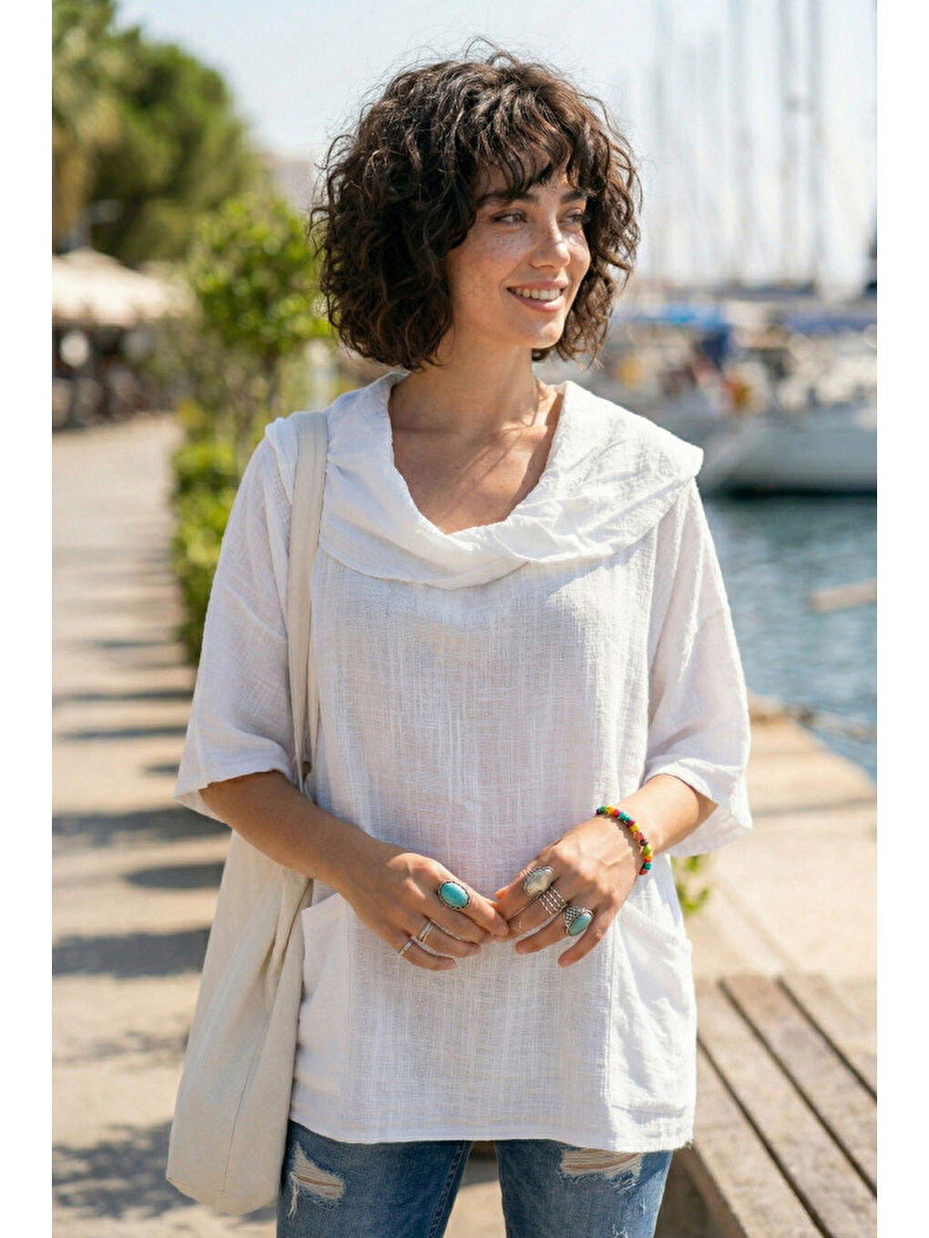 Beyaz Şal Yaka Kısa Kol Çift Cepli Casual Keten Görünümlü Geniş Kesim Dokuma Bluz 65 83-1