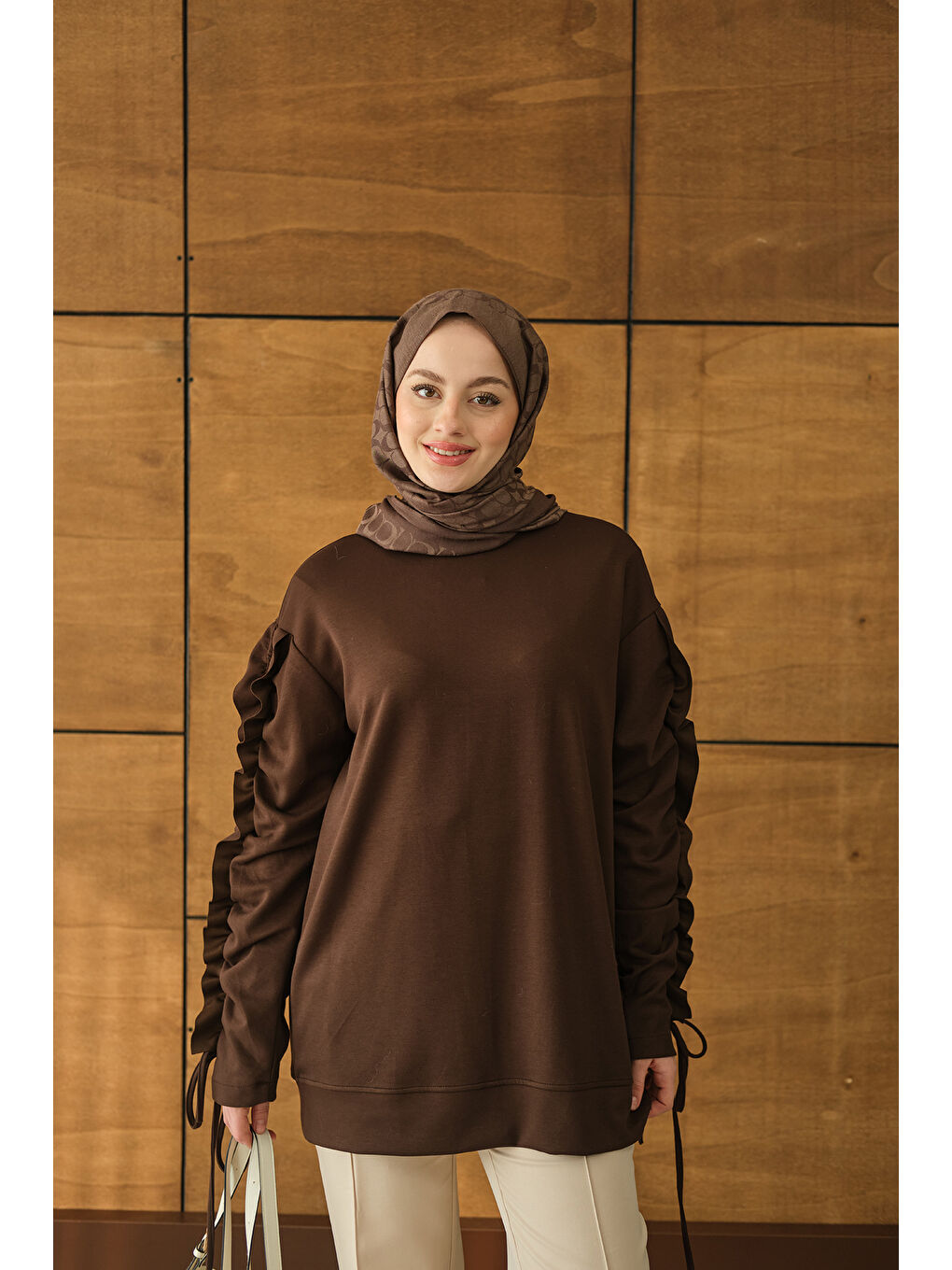 Kadın Kolları Büzgü Detay Tunik Kahverengi-2