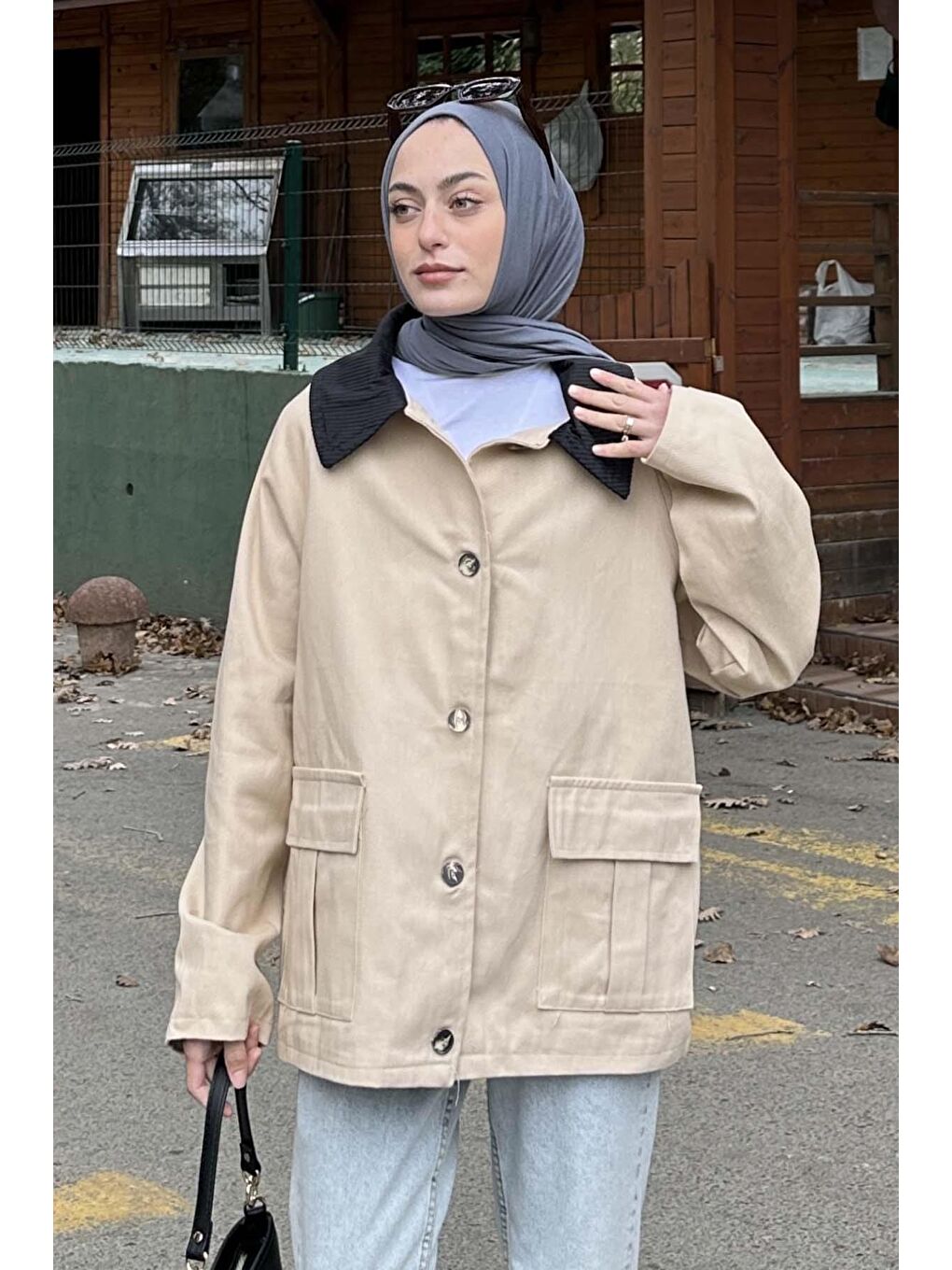 Bej Yaka Detaylı Düğmeli Gabardin Ceket Vizonrengi-2