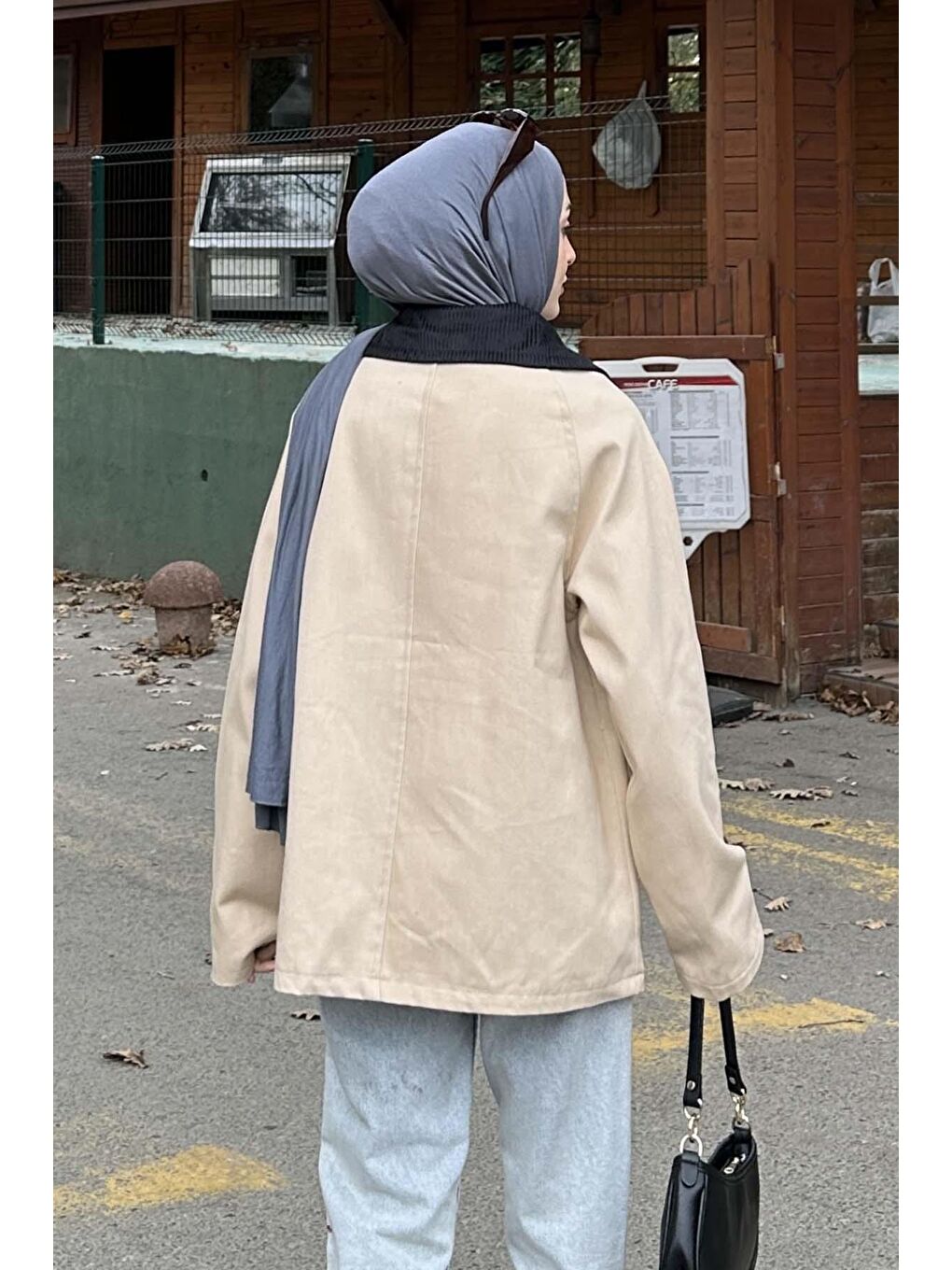 Bej Yaka Detaylı Düğmeli Gabardin Ceket Vizonrengi-4