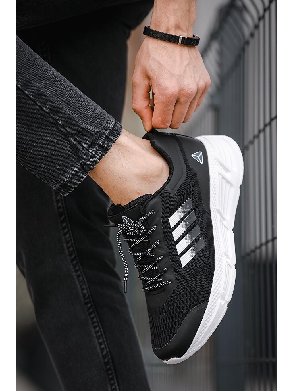 Siyah Mj 2155 Nefes Alabilen Bağcıklı Rahat Kalın Taban Erkek Sneaker-3