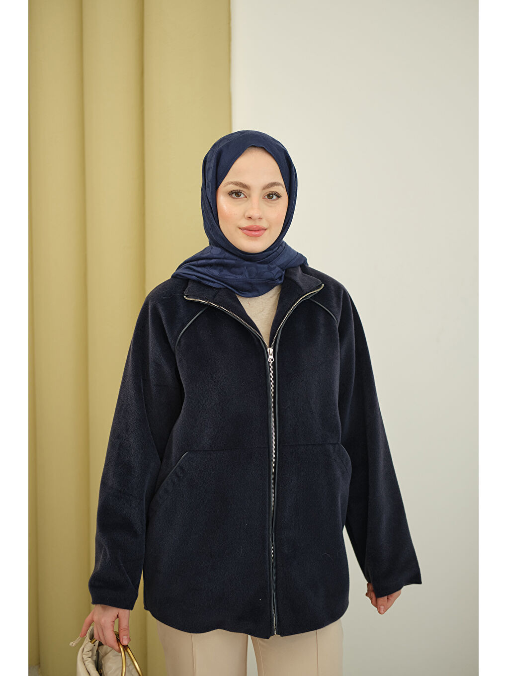 Kadın Gizli Fermuar Detay Deri Şeritli Ceket Lacivert-2