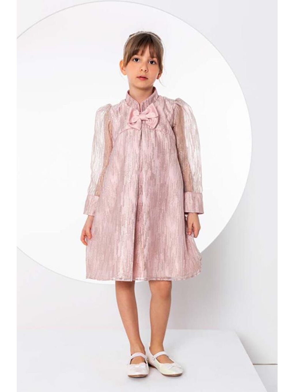 Pembe Kız Çocuk Yakası Fiyonk Detaylı Kolları Şeffaf Tül İçi Astarlı Şifon Pudra Elbise