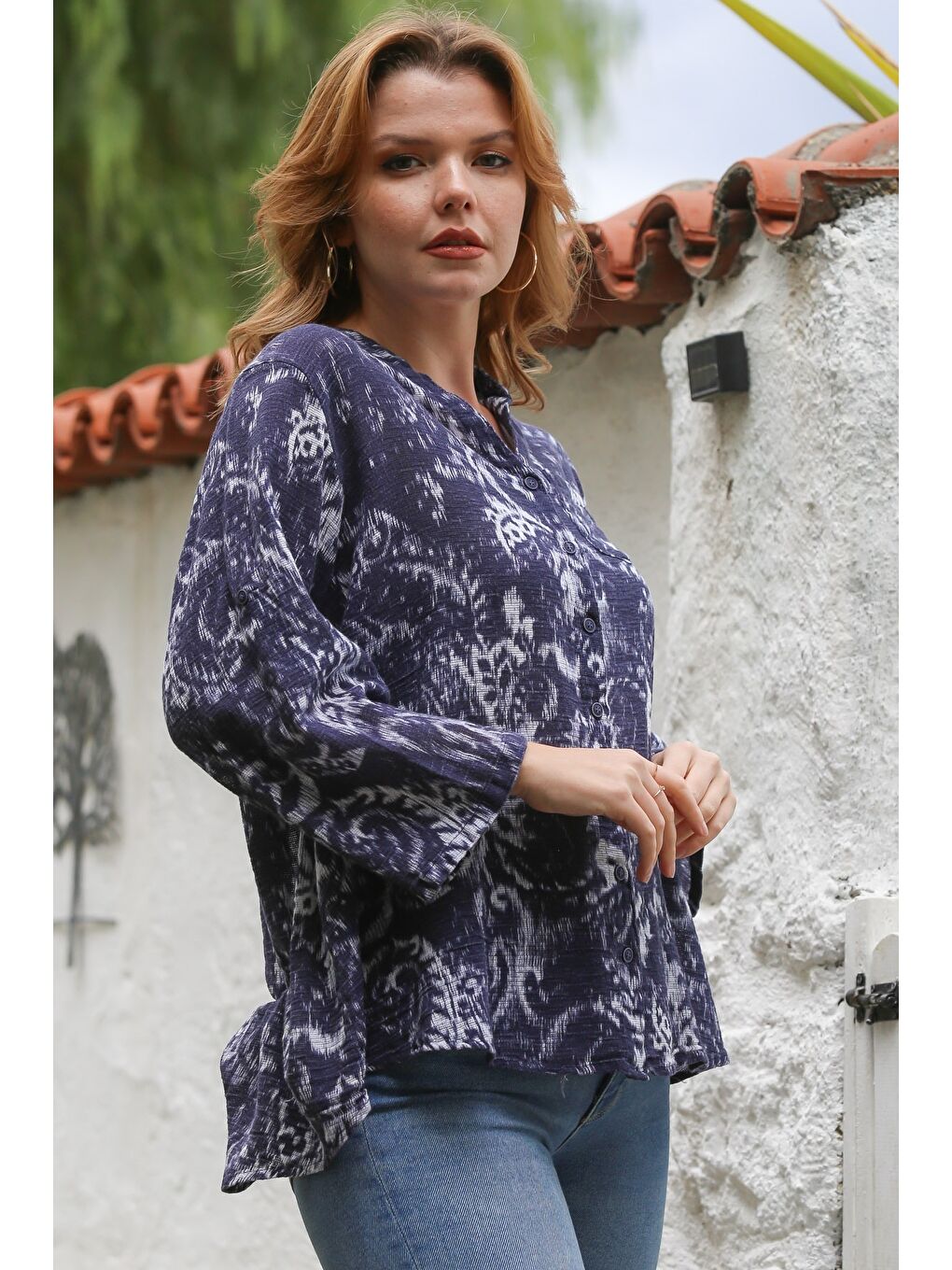 Mavi-Beyaz Hakim Yaka 3/4 Kol Desenli Düğmeli Dokuma Gömlek 70 65-4