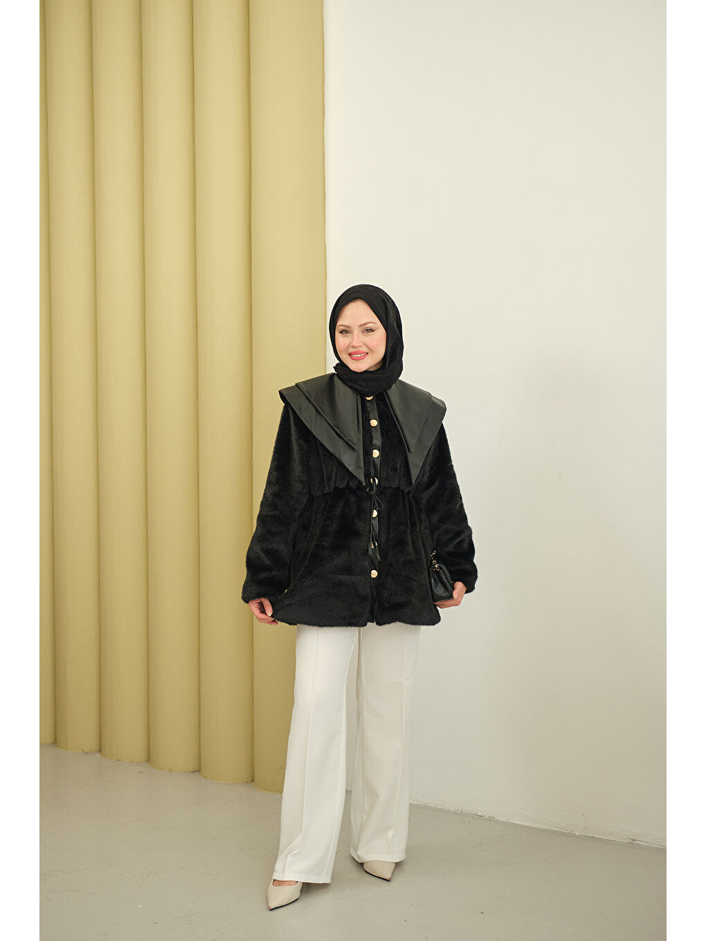 Kadın Çift Deri Yaka Pelüş Ceket Siyah-1