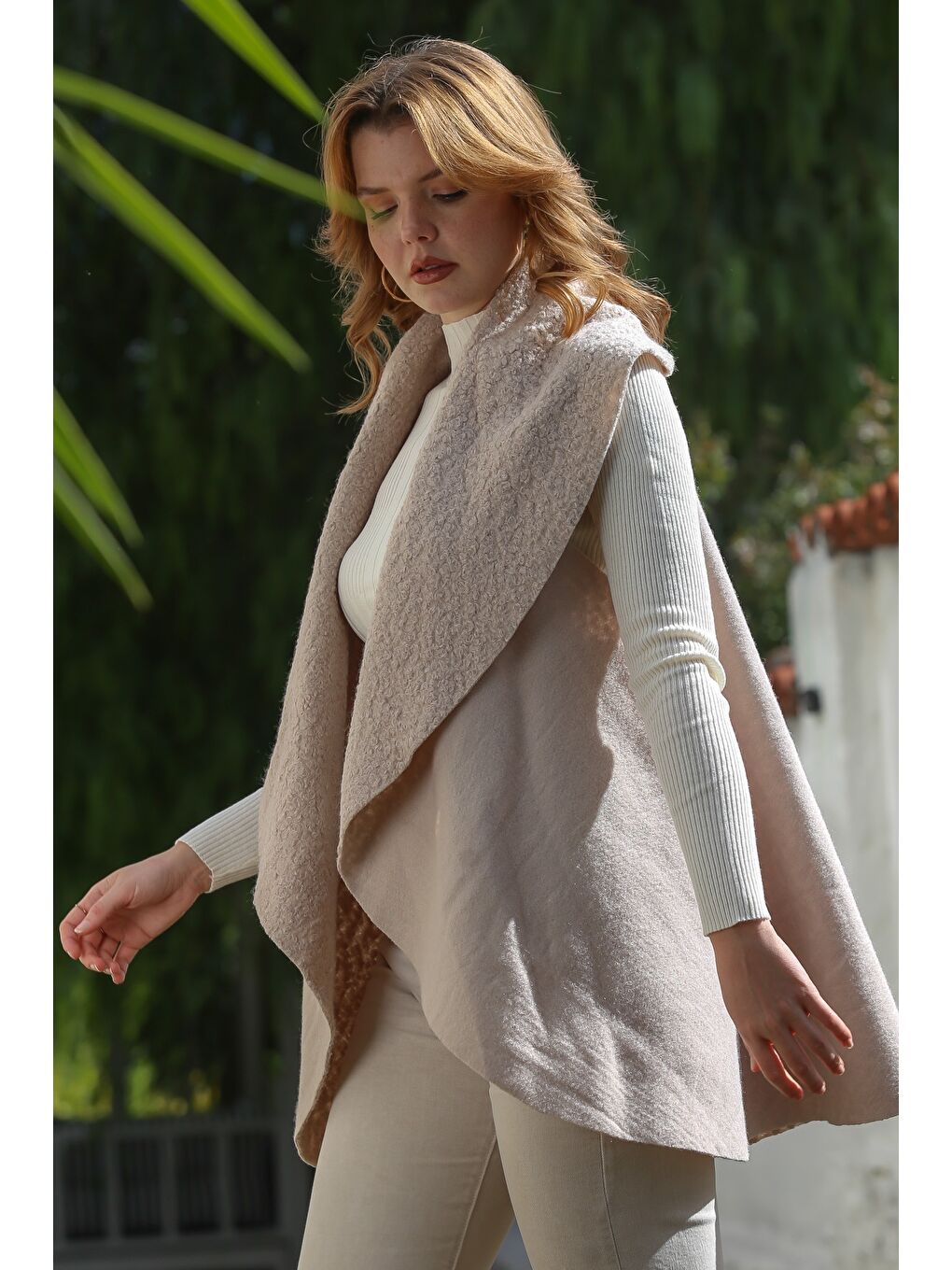 İtalyan Bej Şal Yaka Kolsuz Casual Buklet Dokuma Yelek 80 65-4