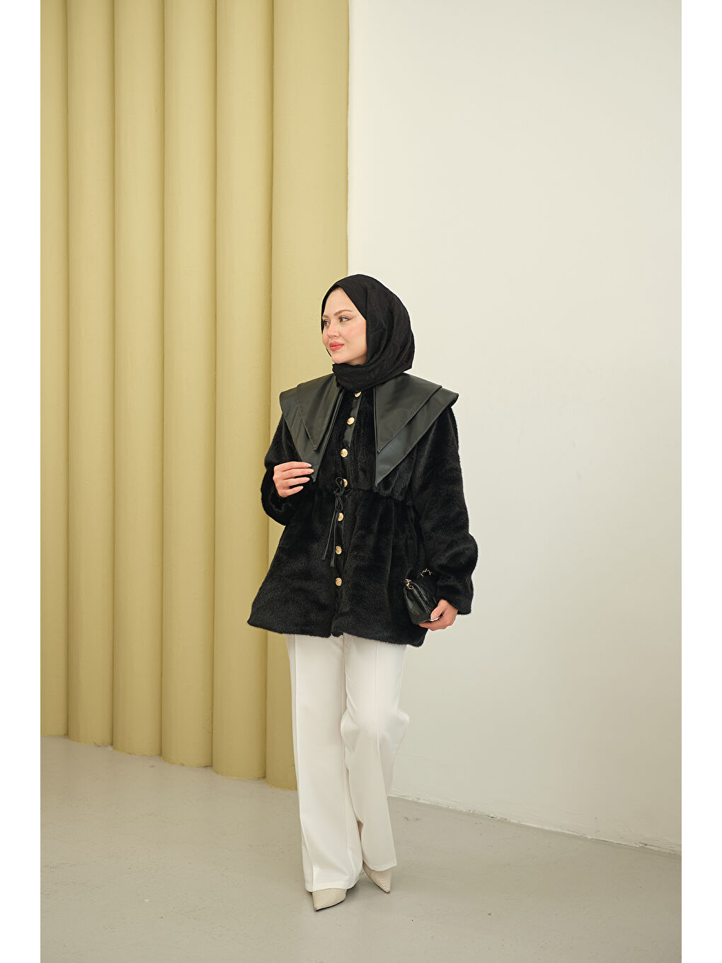 Kadın Çift Deri Yaka Pelüş Ceket Siyah-2