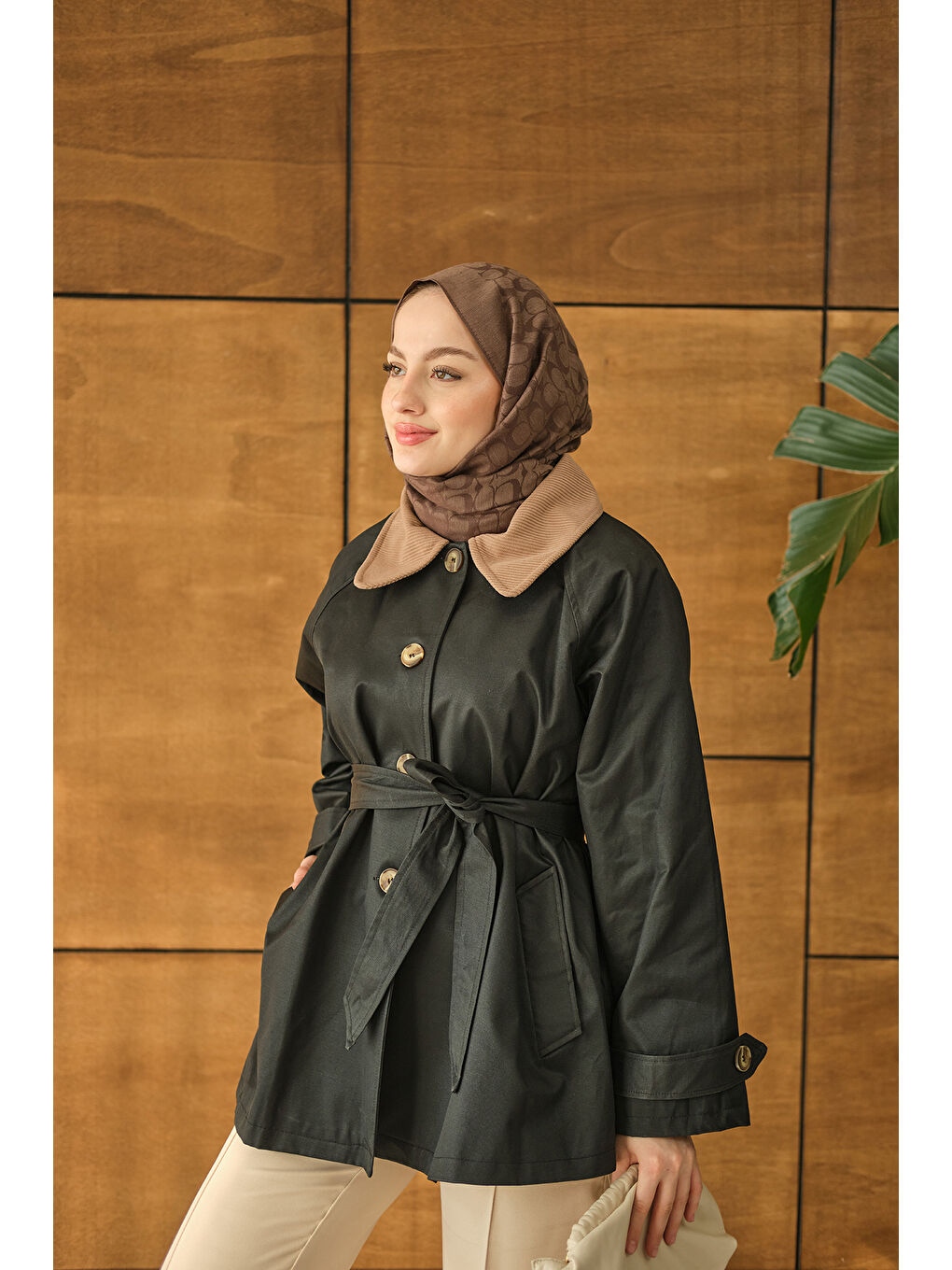 Kadın Yakası Kadife Trenç Zümrüt Yeşil-2