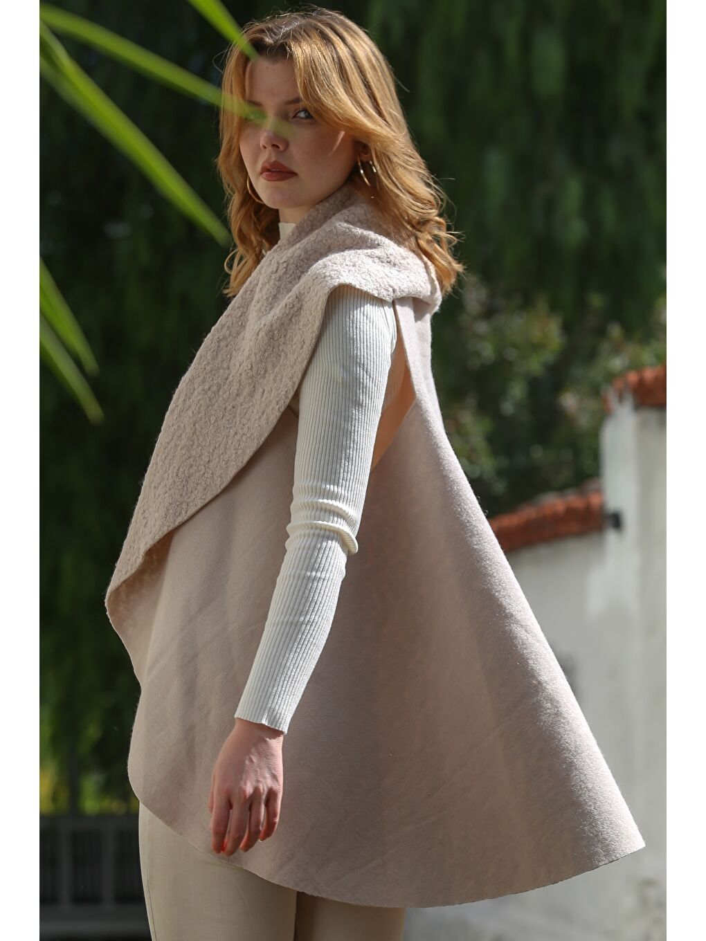 İtalyan Bej Şal Yaka Kolsuz Casual Buklet Dokuma Yelek 80 65-7