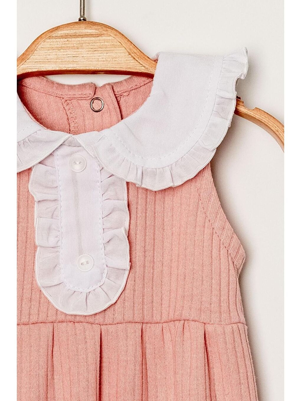 Pembe Organik Tatlı Yenidoğan Fır Fır Yaka Detalı Çıt Çıt Kapatmalı Esnek Kız Bebek Tulumu-1