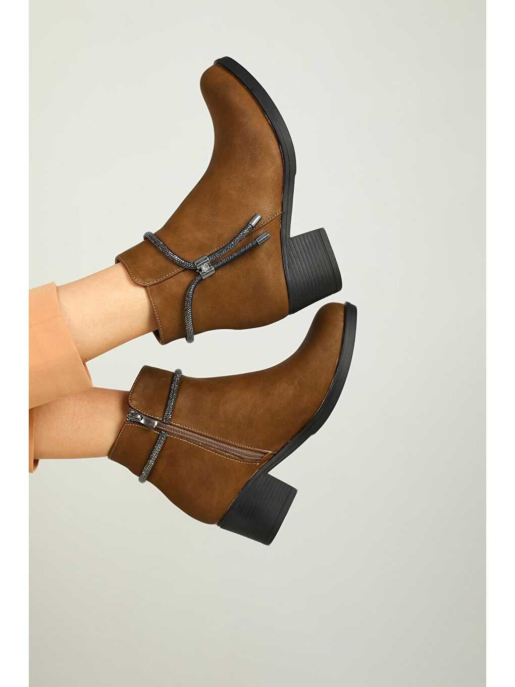 Kahverengi Kadın Fermuarlı Taş Detaylı Topuklu Bot-2