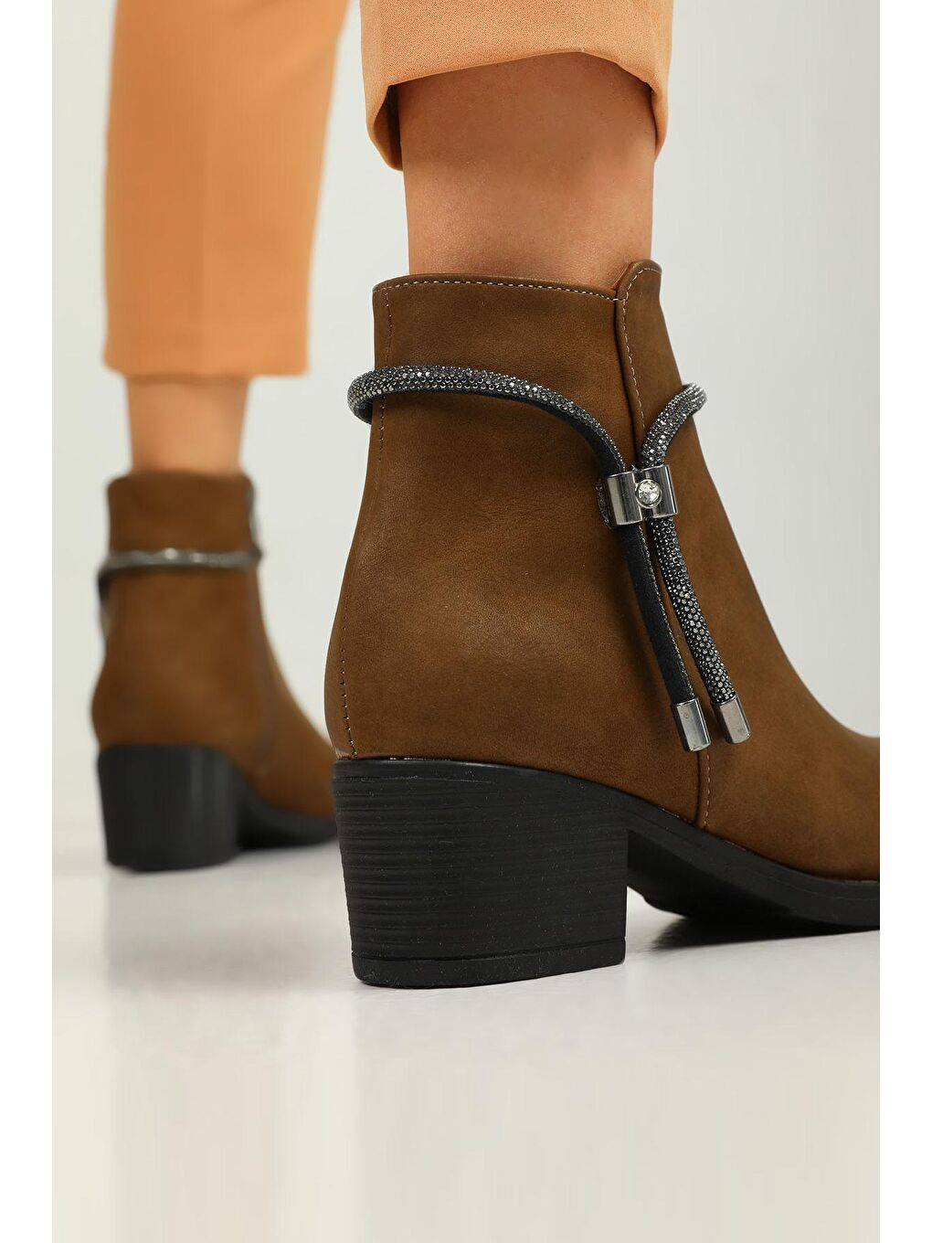 Kahverengi Kadın Fermuarlı Taş Detaylı Topuklu Bot-3