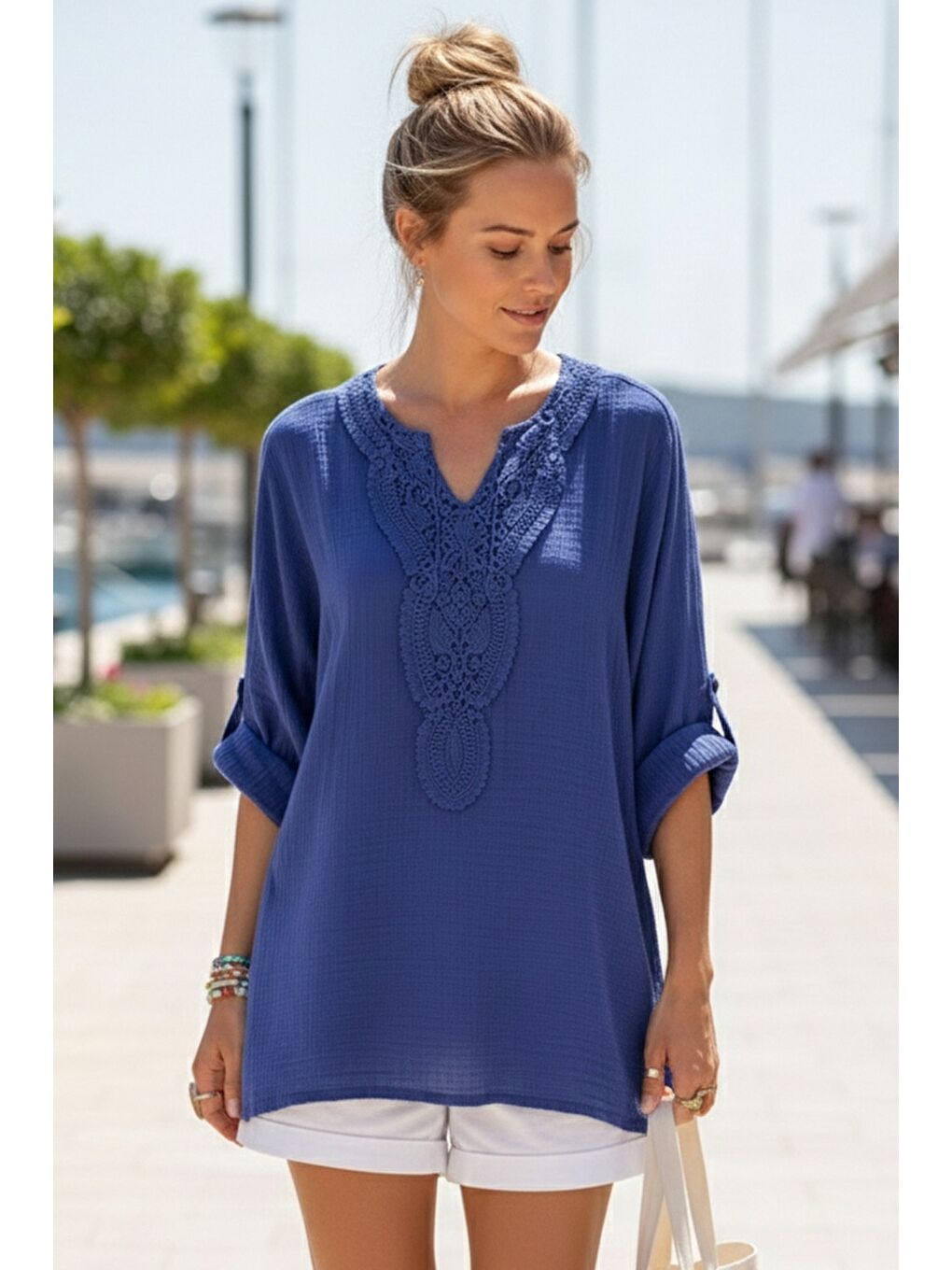 Saks Mavisi Dantel Yaka Düğmeli 3/4 Kol Yıkamalı Casual Müslin Salaş Dokuma Bluz 74 65-1