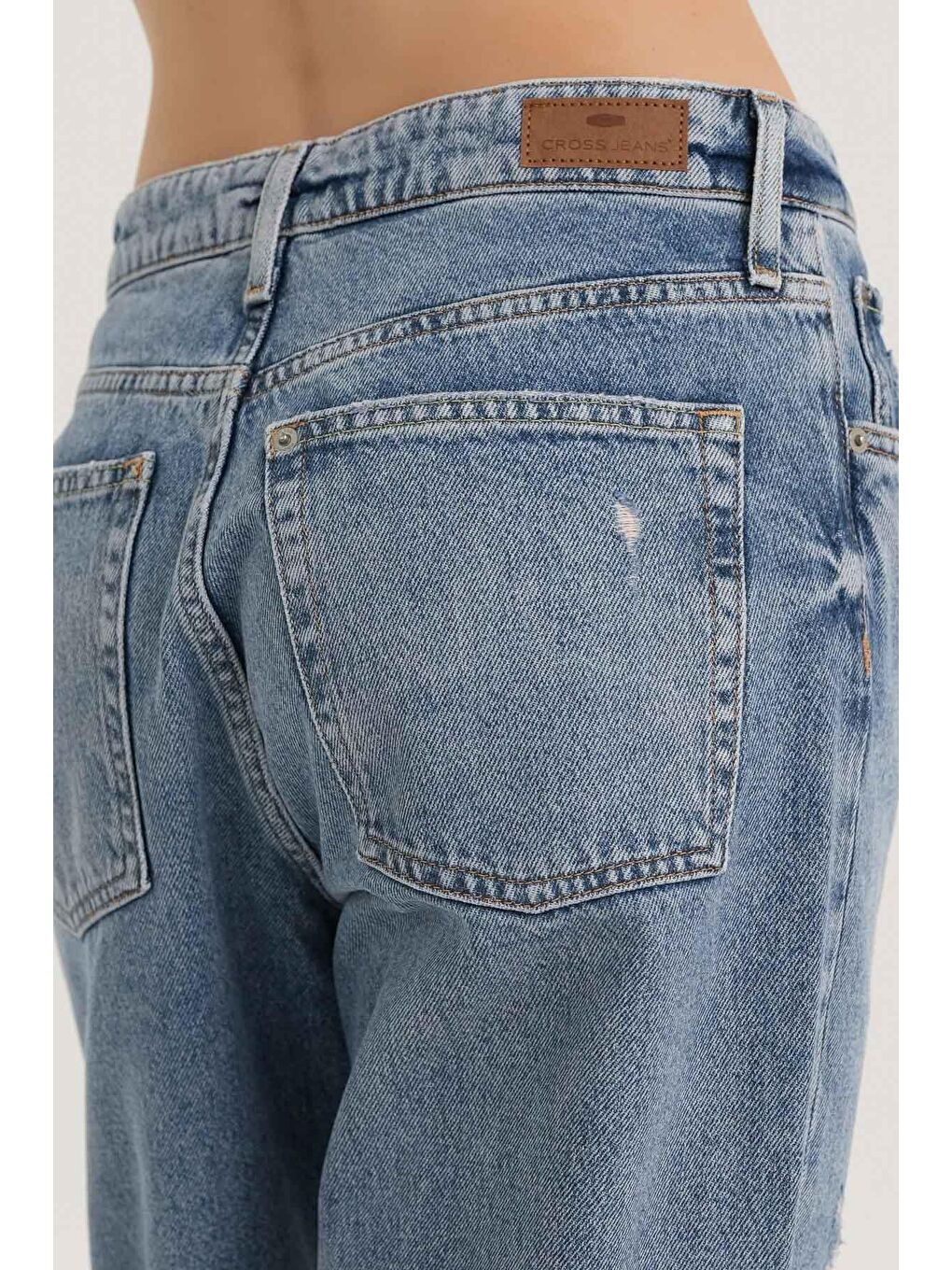 CROSS JEANS Gwen Orta Mavi Orta Bel Patı Düğmeli Yıpratmalı Jean Pantolon - 3