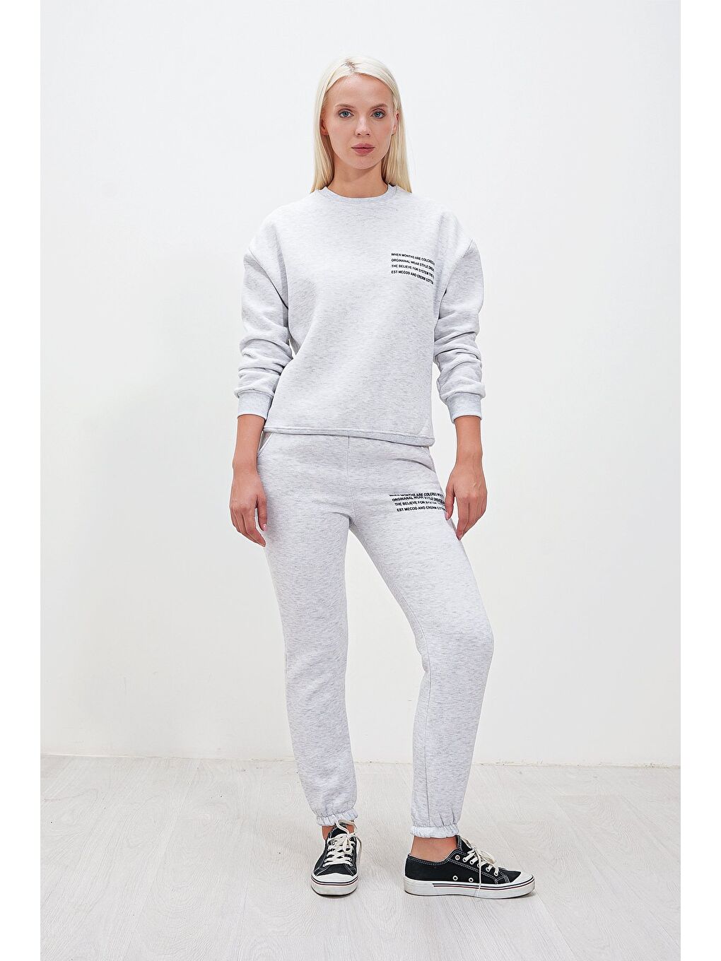 Beyaz Üç İplik Yazı Baskılı Takım