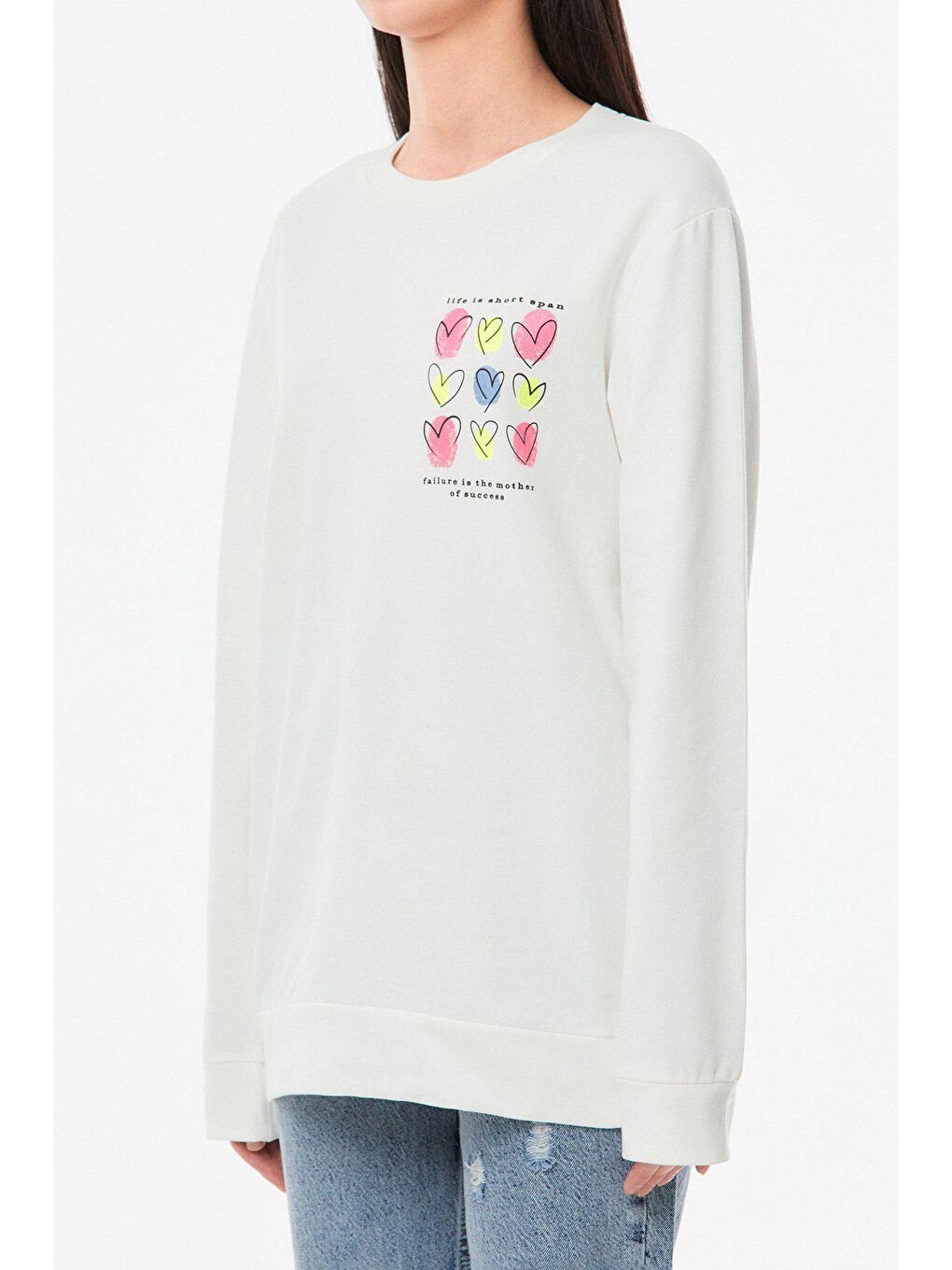 Ekru Kalp Baskılı Bisiklet Yaka Kız Çocuk Sweatshirt-3