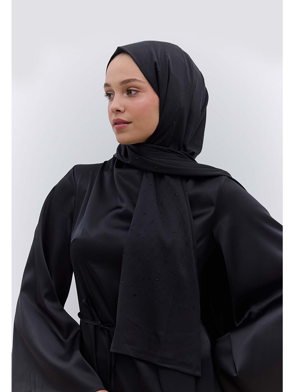 Strass Taşlı İpeksi Şal Siyah