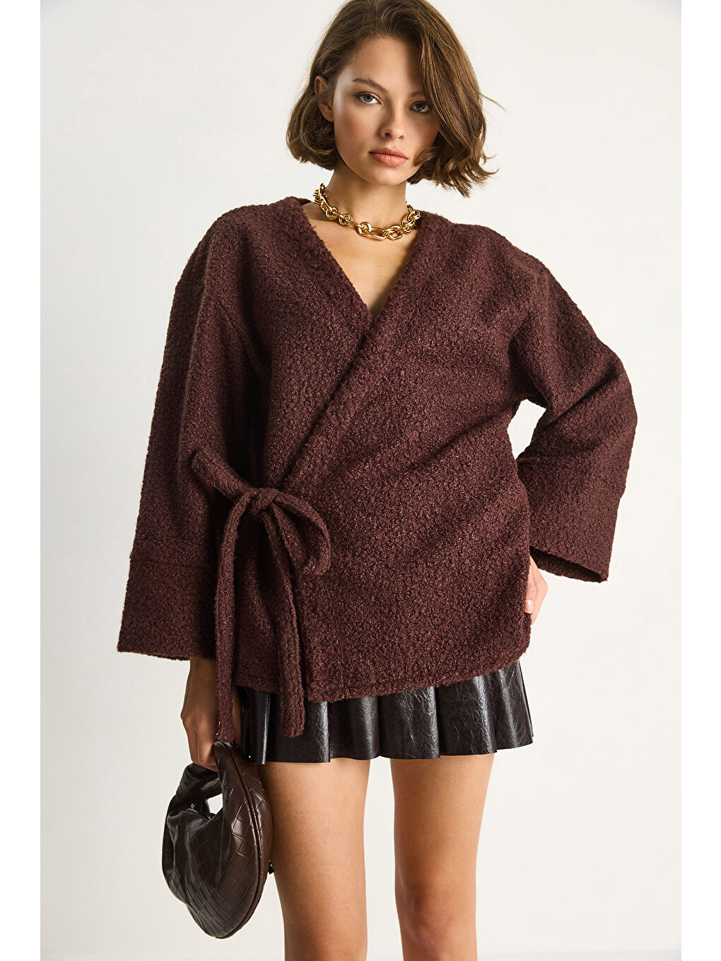 Kahverengi Kadın Kruvaze Kapama Yandan Bağlamalı Buklet Kaban-3