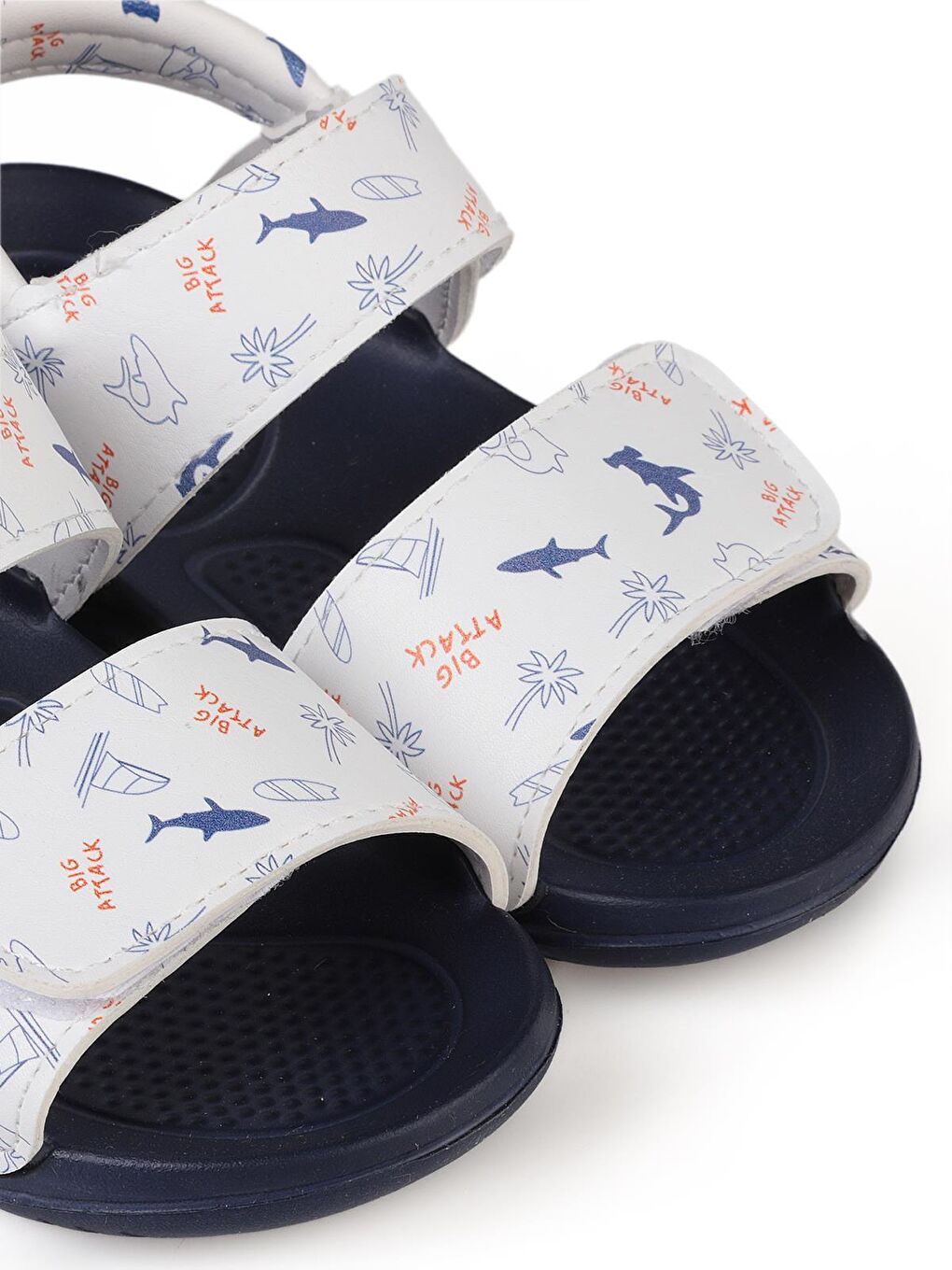Boys Köpekbalığı Desenli 26-32 Numara Sandalet - Beyaz 30-31-3