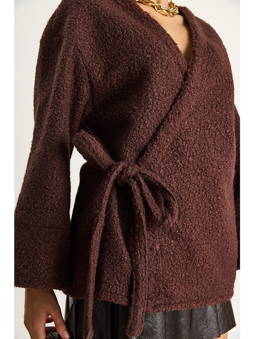 Kahverengi Kadın Kruvaze Kapama Yandan Bağlamalı Buklet Kaban-4