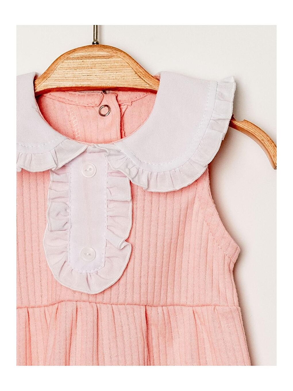 Pembe Organik Tatlı Yenidoğan Fır Fır Yaka Detalı Çıt Çıt Kapatmalı Esnek Kız Bebek Tulumu-1