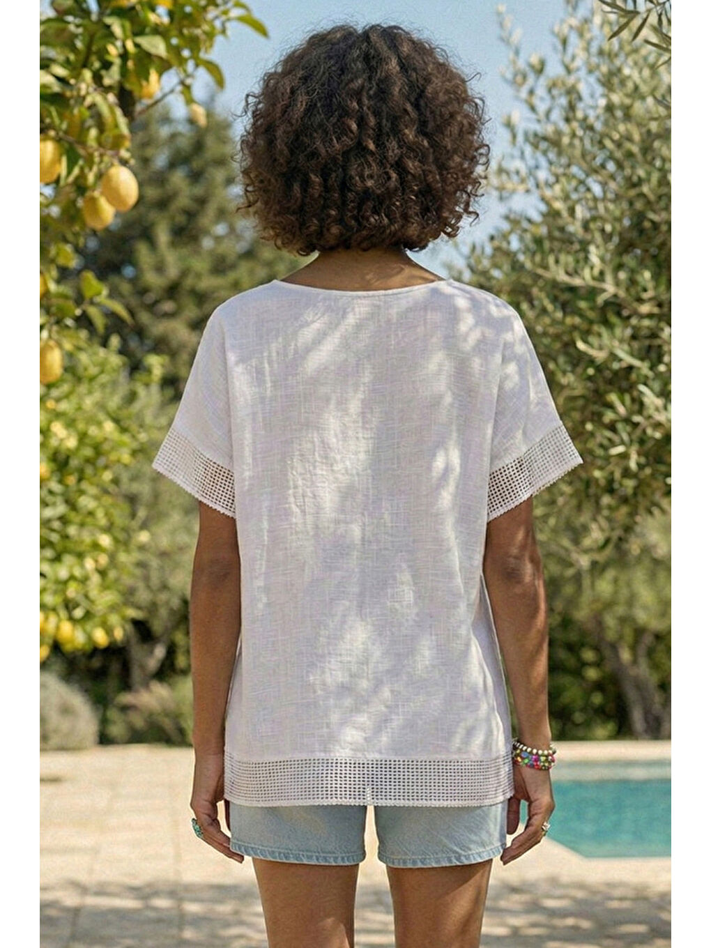 Beyaz Yuvarlak Yaka Düşük Kol Etek Ve Kol Ucu File Detaylı Yıldız Aplikeli Casual Dokuma Bluz 65 60-4