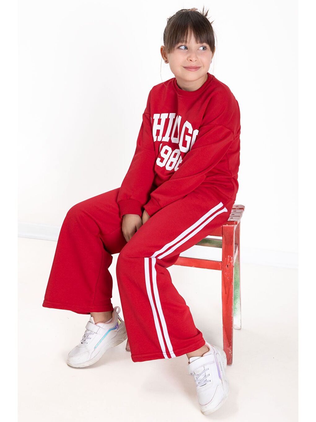 Siyah Kırmızı Chicago Baskılı Kız Çocuk Şeritli Eşofman Takımı 22742