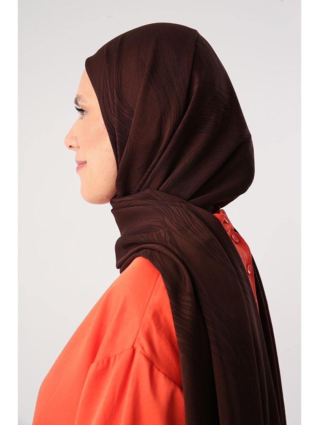 Kahverengi İpeksi Işıltılı Jakar Şal-1