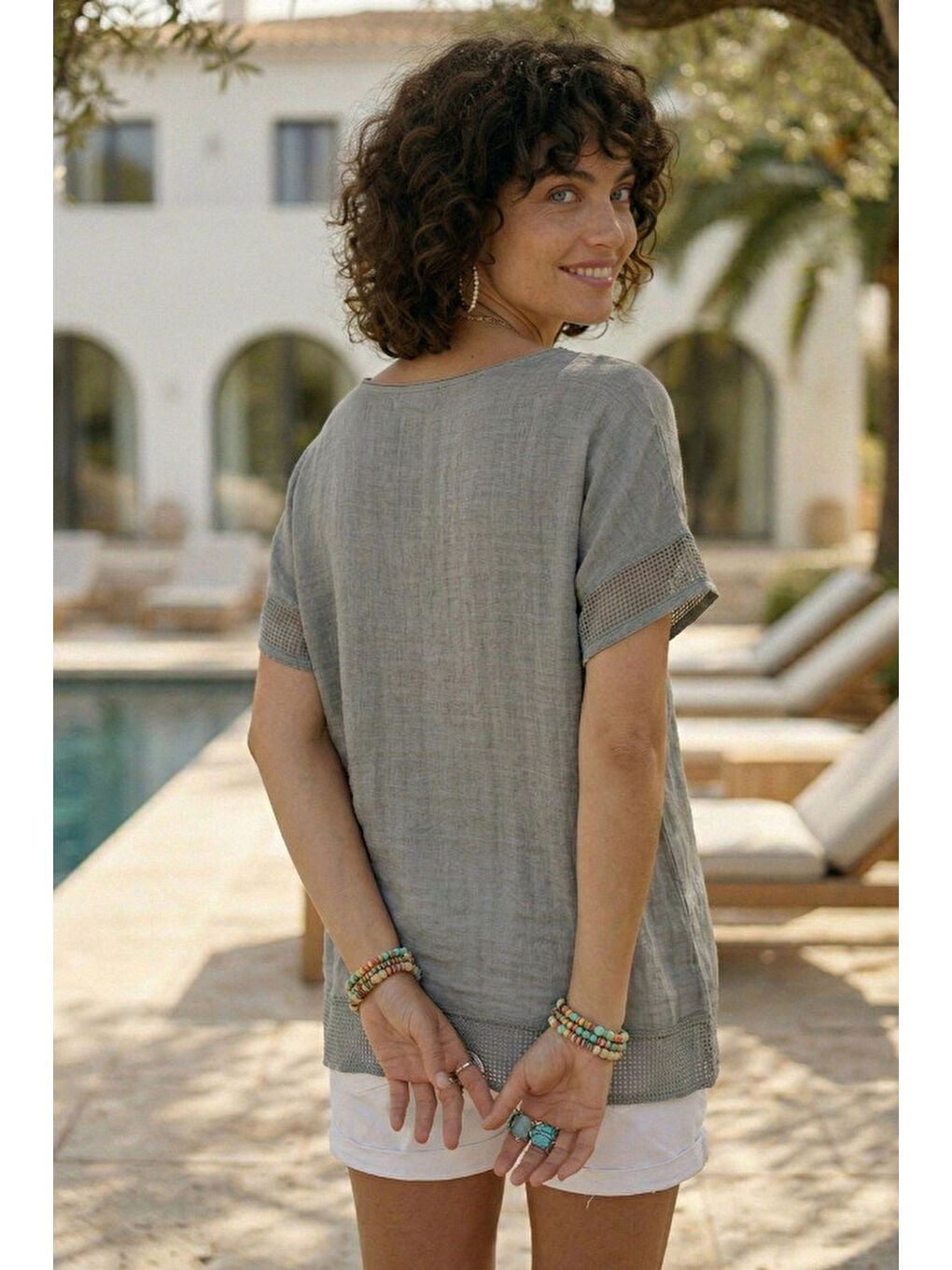 Gri Yuvarlak Yaka Düşük Kol Etek Ve Kol Ucu File Detaylı Yıldız Aplikeli Casual Dokuma Bluz 65 60-4