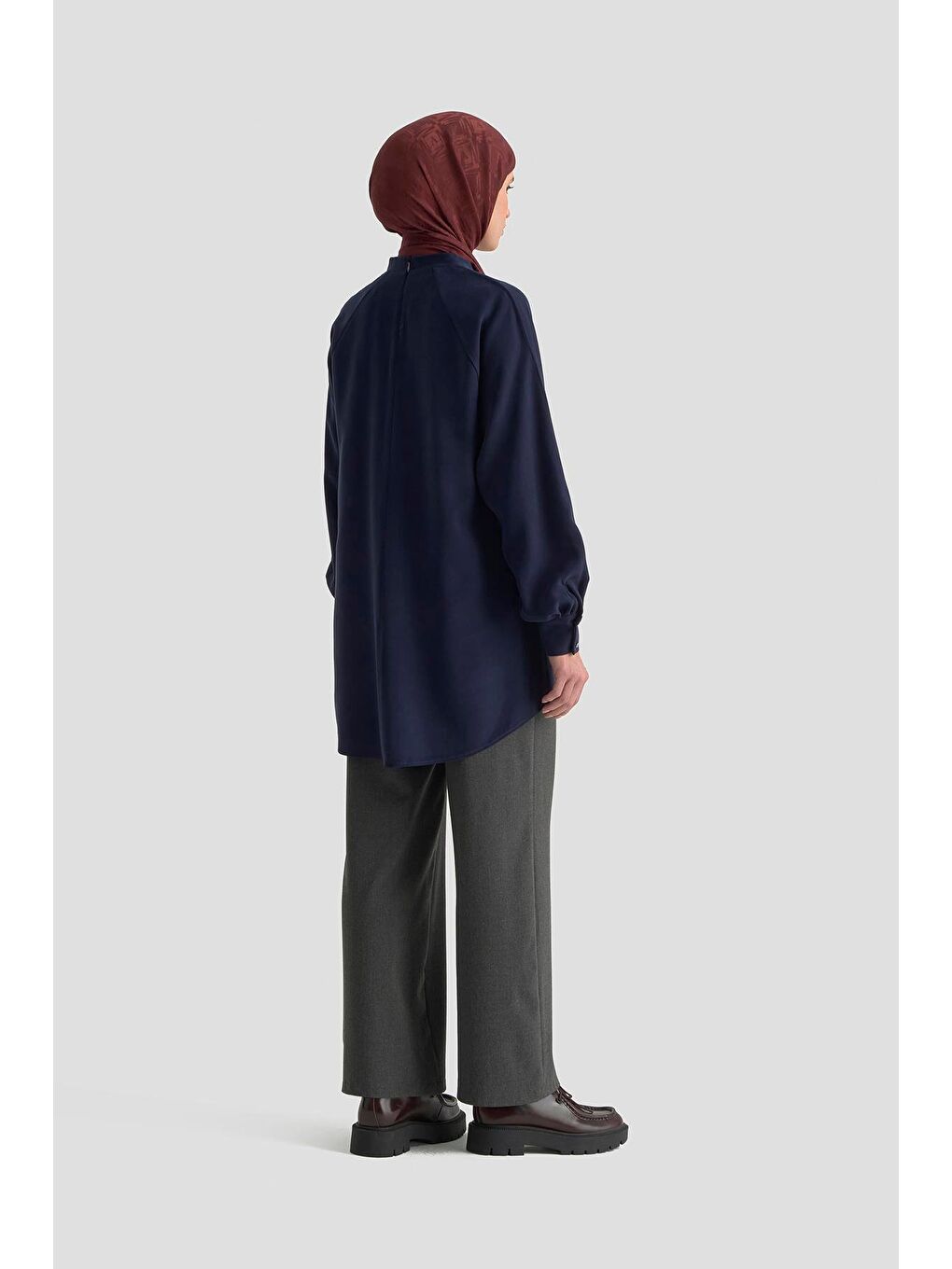 Aksesuar Detaylı Lyocell Tunik 25K4945 Lacivert-3