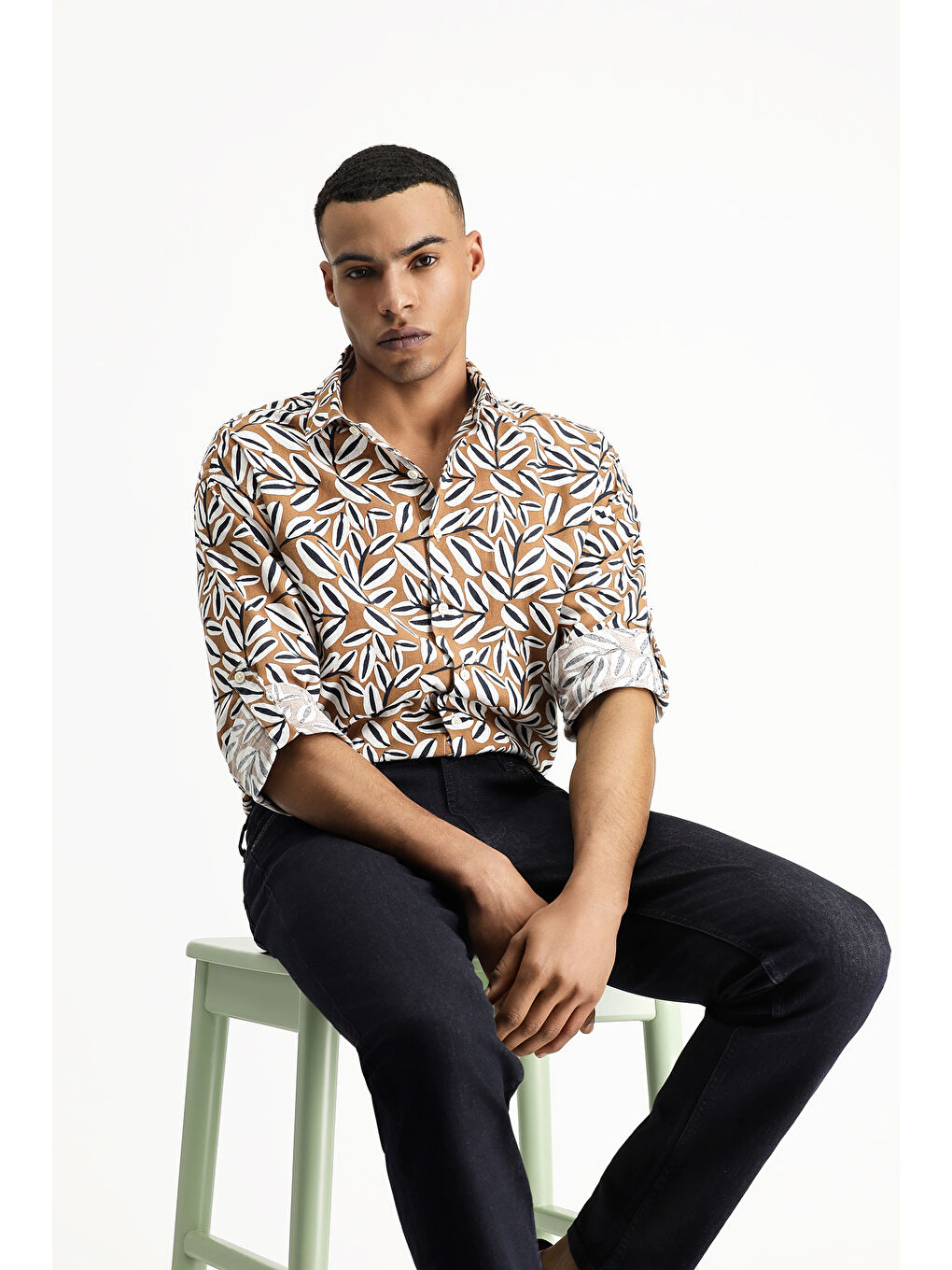 Kahverengi Uzun Kol Oversize Baskılı Keten Karışımlı Pamuklu Gömlek