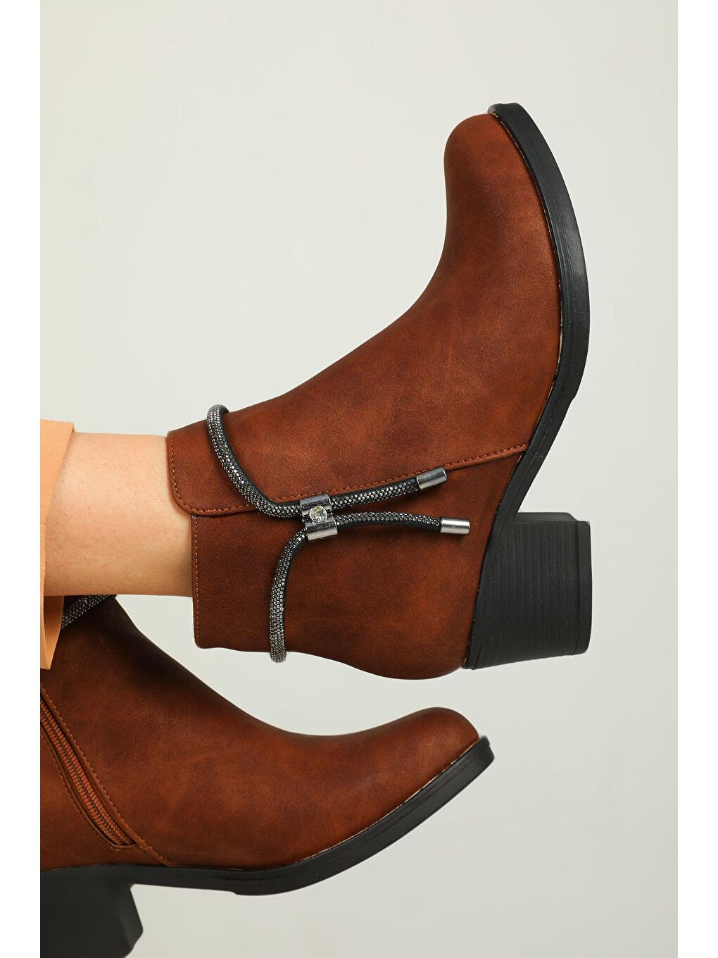 Kahverengi Kadın Fermuarlı Taş Detaylı Topuklu Bot-2