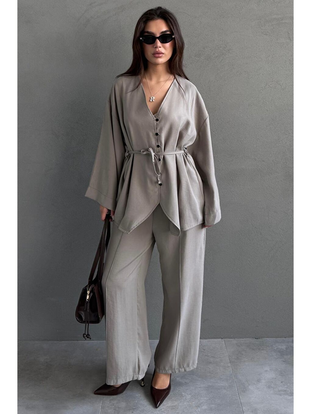Haki V Yaka Düğmeli Kuşaklı İkili Modal Kadın Takım Mg2619-3