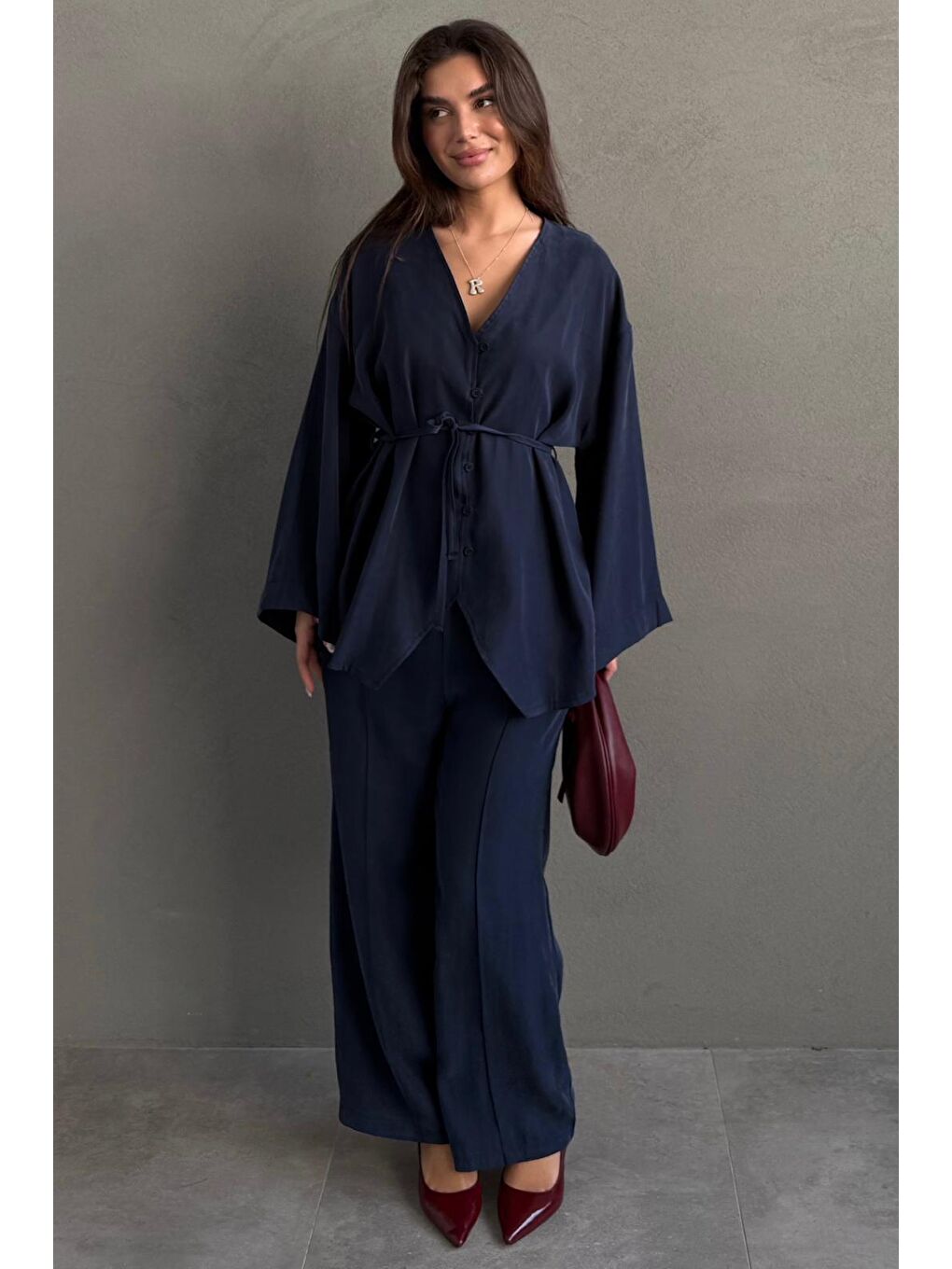 Lacivert V Yaka Düğmeli Kuşaklı İkili Modal Kadın Takım Mg2619-1