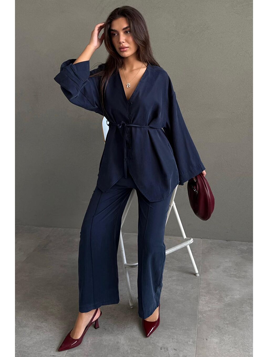 Lacivert V Yaka Düğmeli Kuşaklı İkili Modal Kadın Takım Mg2619-4