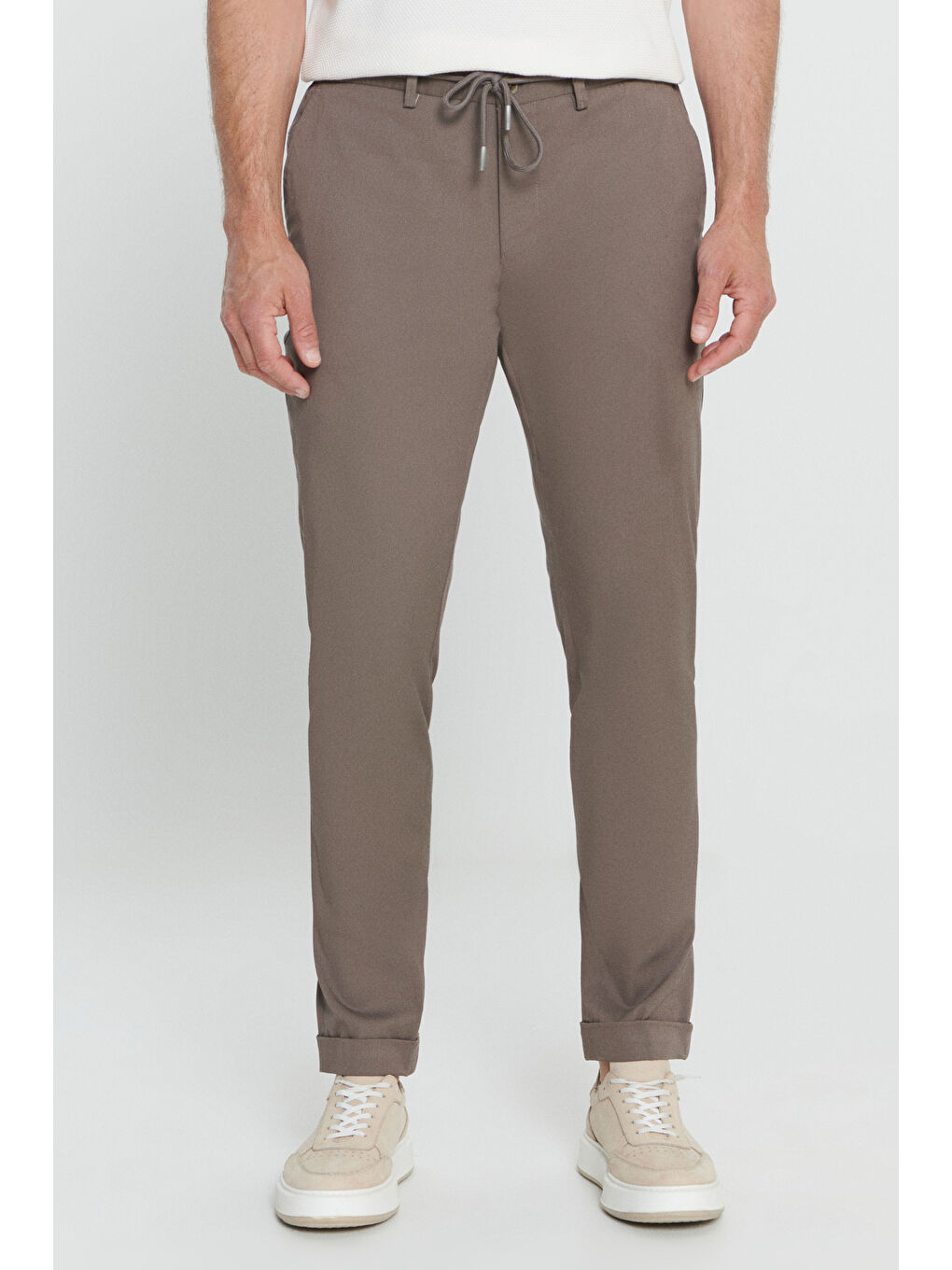 Erkek Kahverengi Comfort Fit Rahat Kesim Yan Cepli Desenli Beli Lastikli Pantolon-1