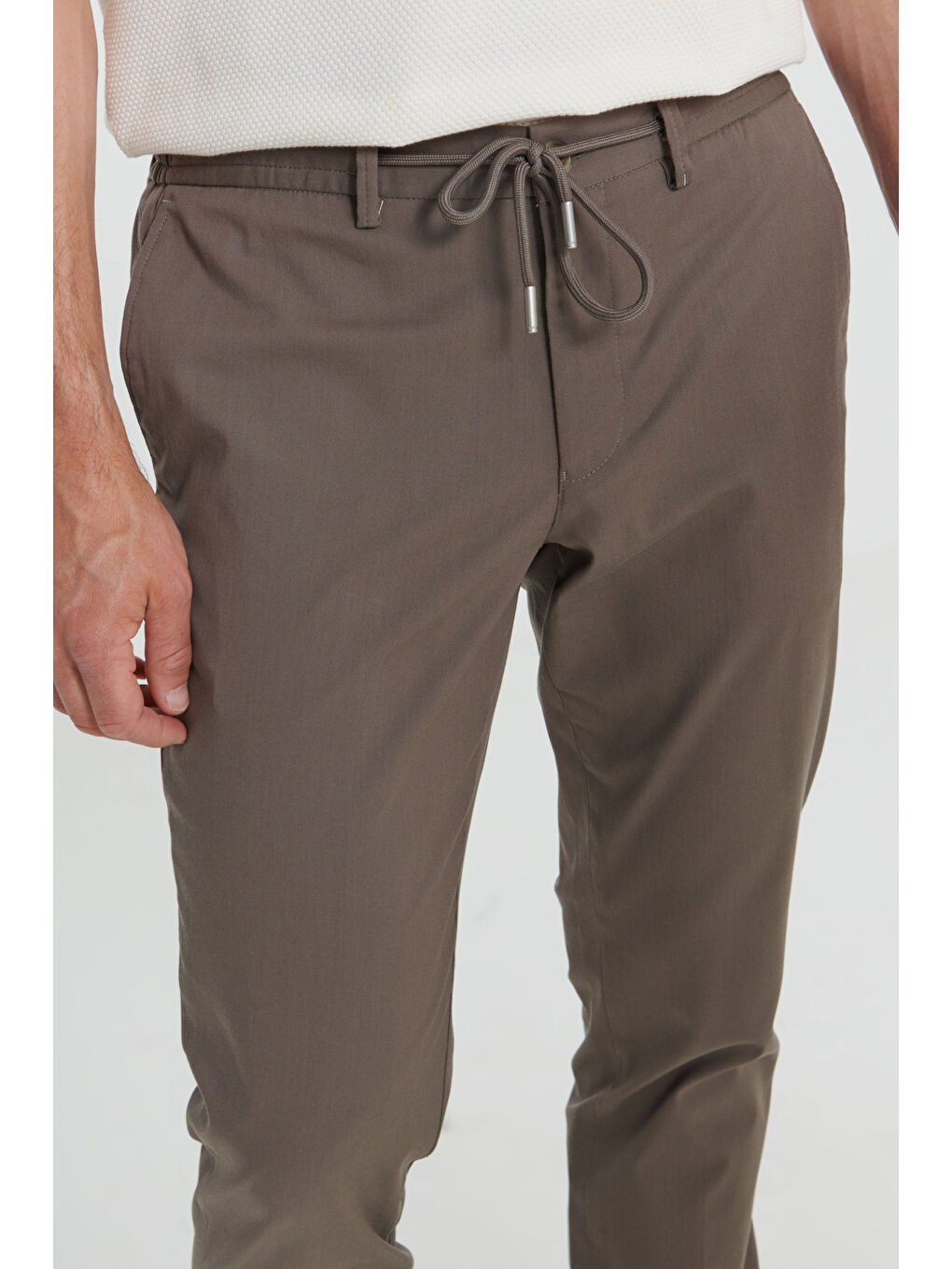 Erkek Kahverengi Comfort Fit Rahat Kesim Yan Cepli Desenli Beli Lastikli Pantolon-3