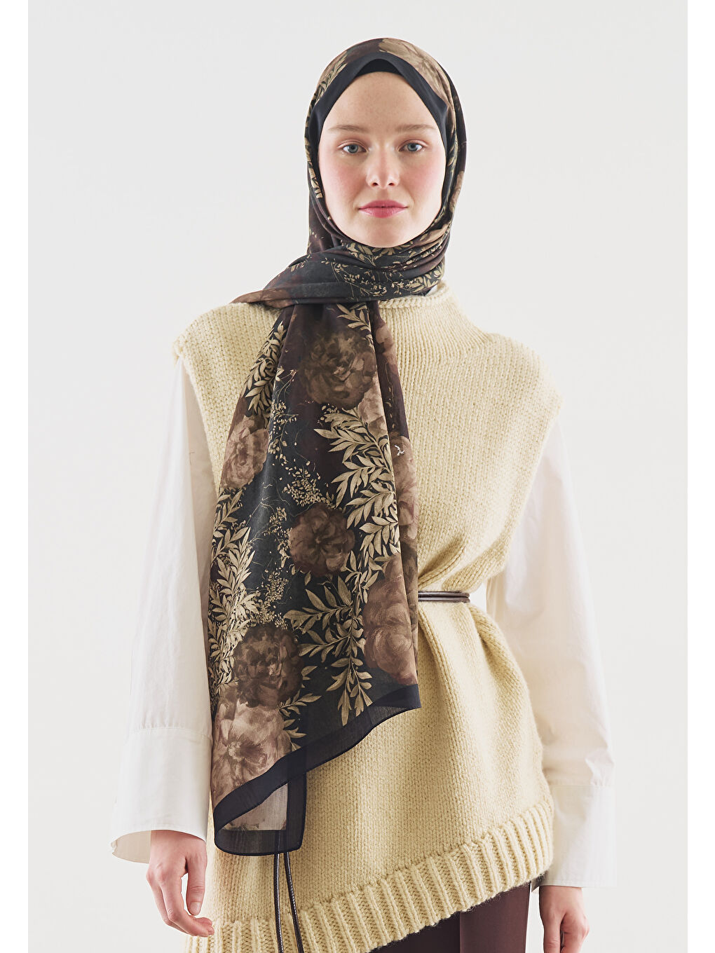 Siyah SOFT HIBISCUS DESENLİ PAMUK VİSKON ŞAL SİYAH