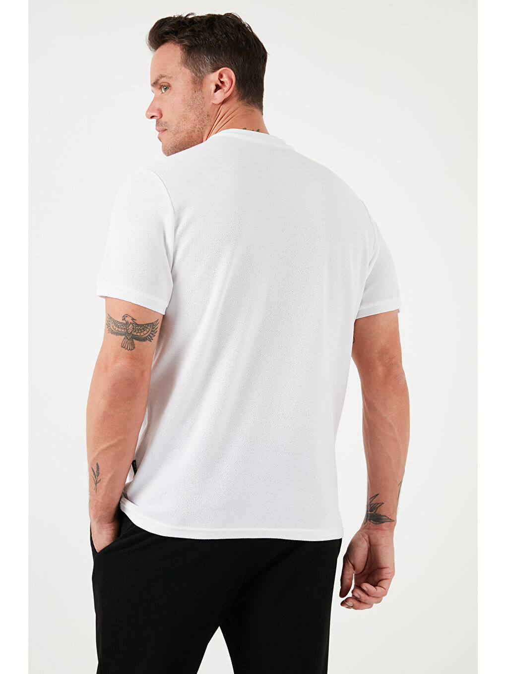 Beyaz Pamuklu Regular Fit Yarım Fermuarlı Kolej Yaka 3'lü Paket Tişört 5902653S3-5