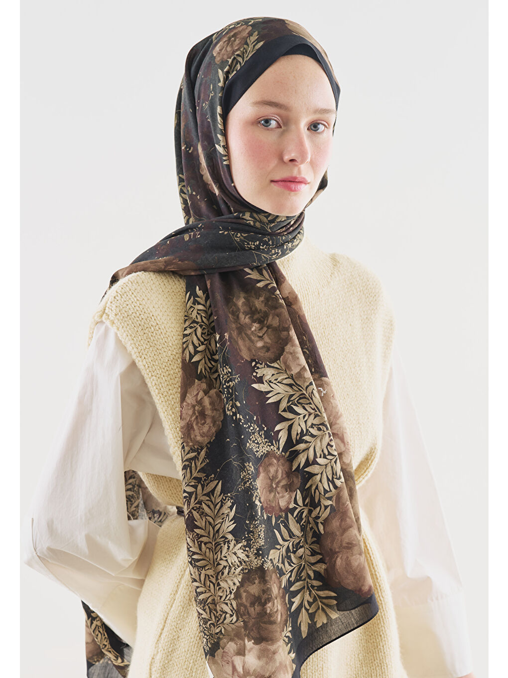 Siyah SOFT HIBISCUS DESENLİ PAMUK VİSKON ŞAL SİYAH-2