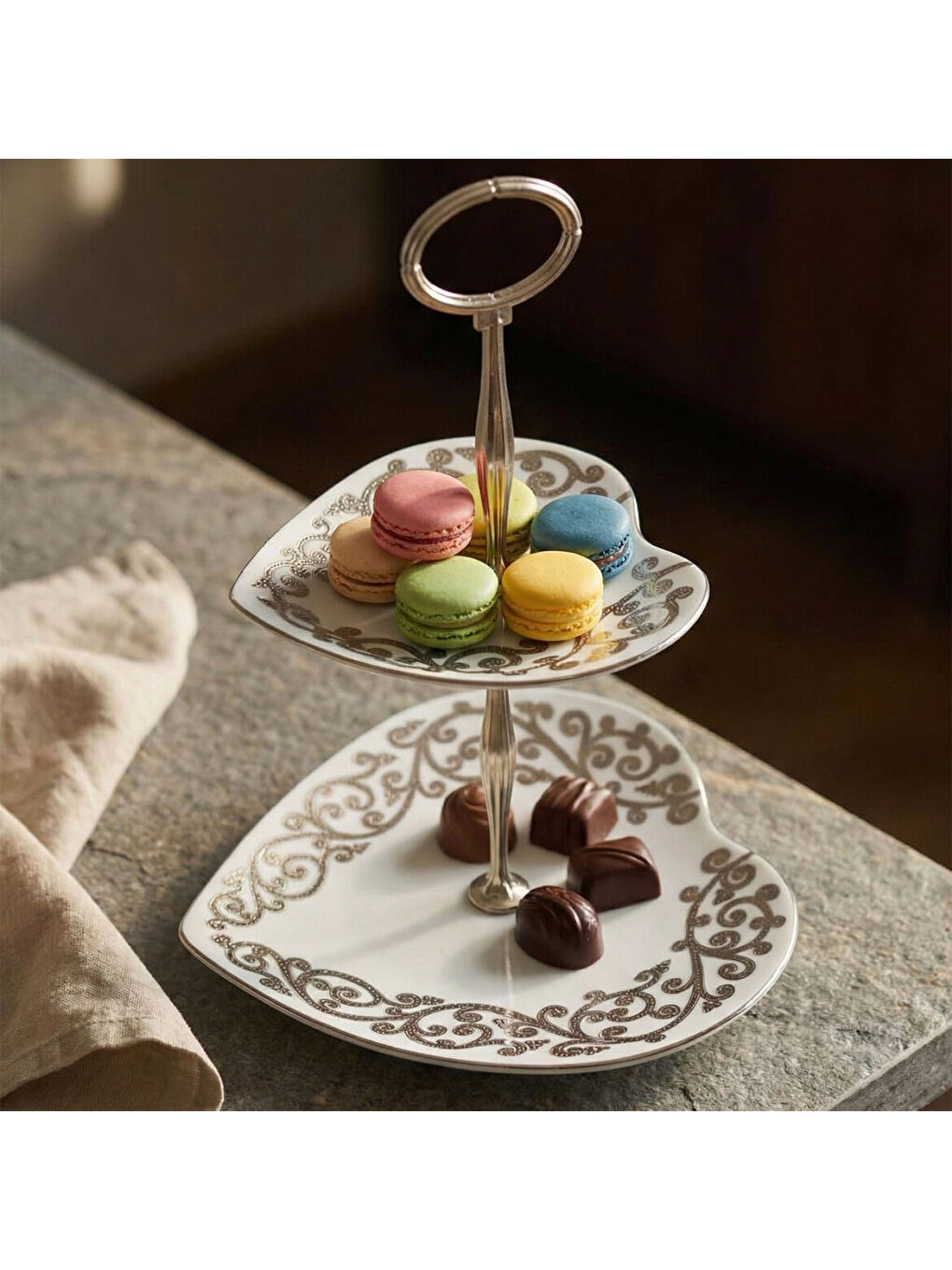 Ekru Özel Tasarım Hand Made Kalp Şekilli Dekoratif Sunumluk Kurabiyelik